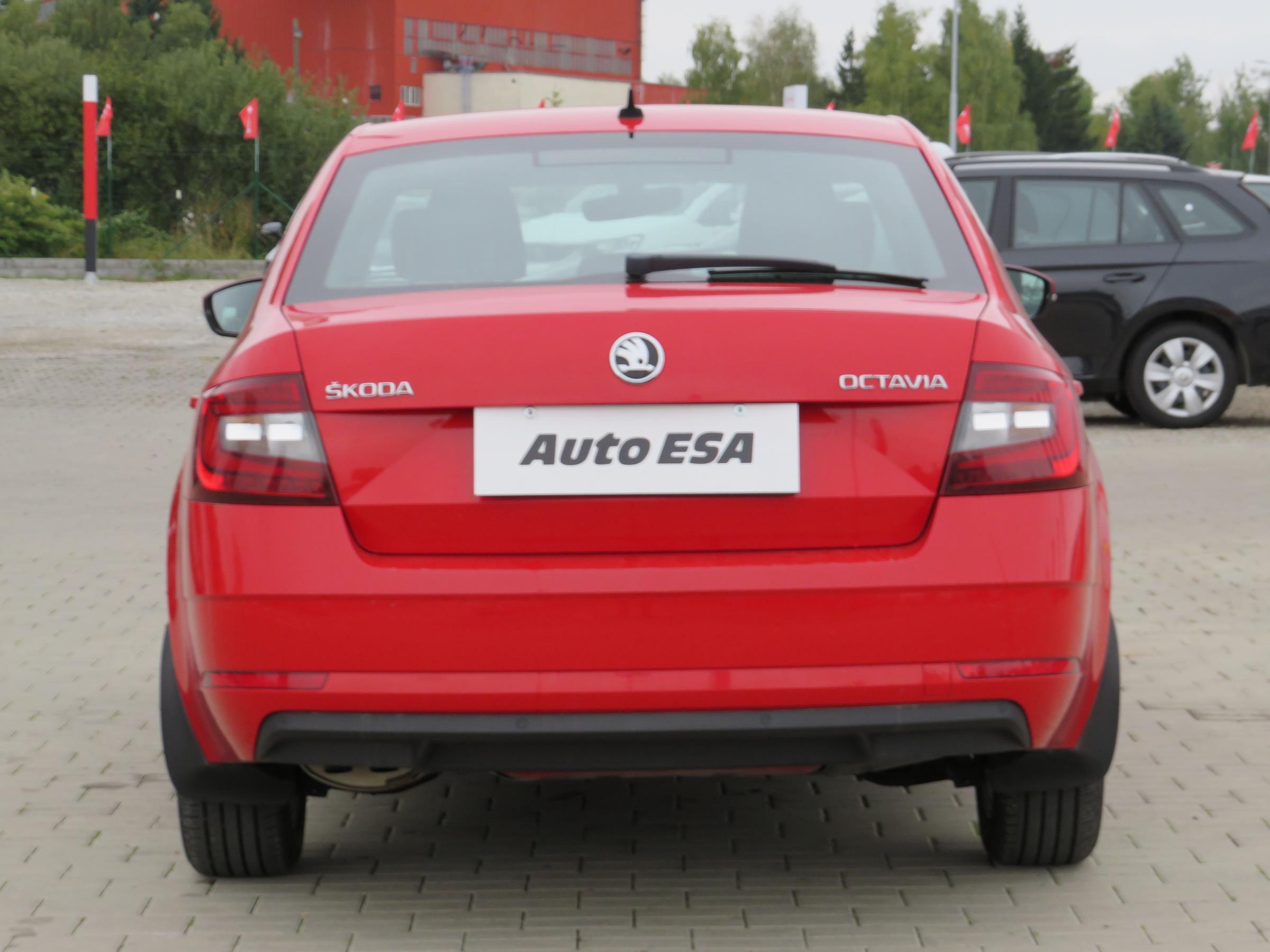 Škoda Octavia III, 2018 - pohled č. 5