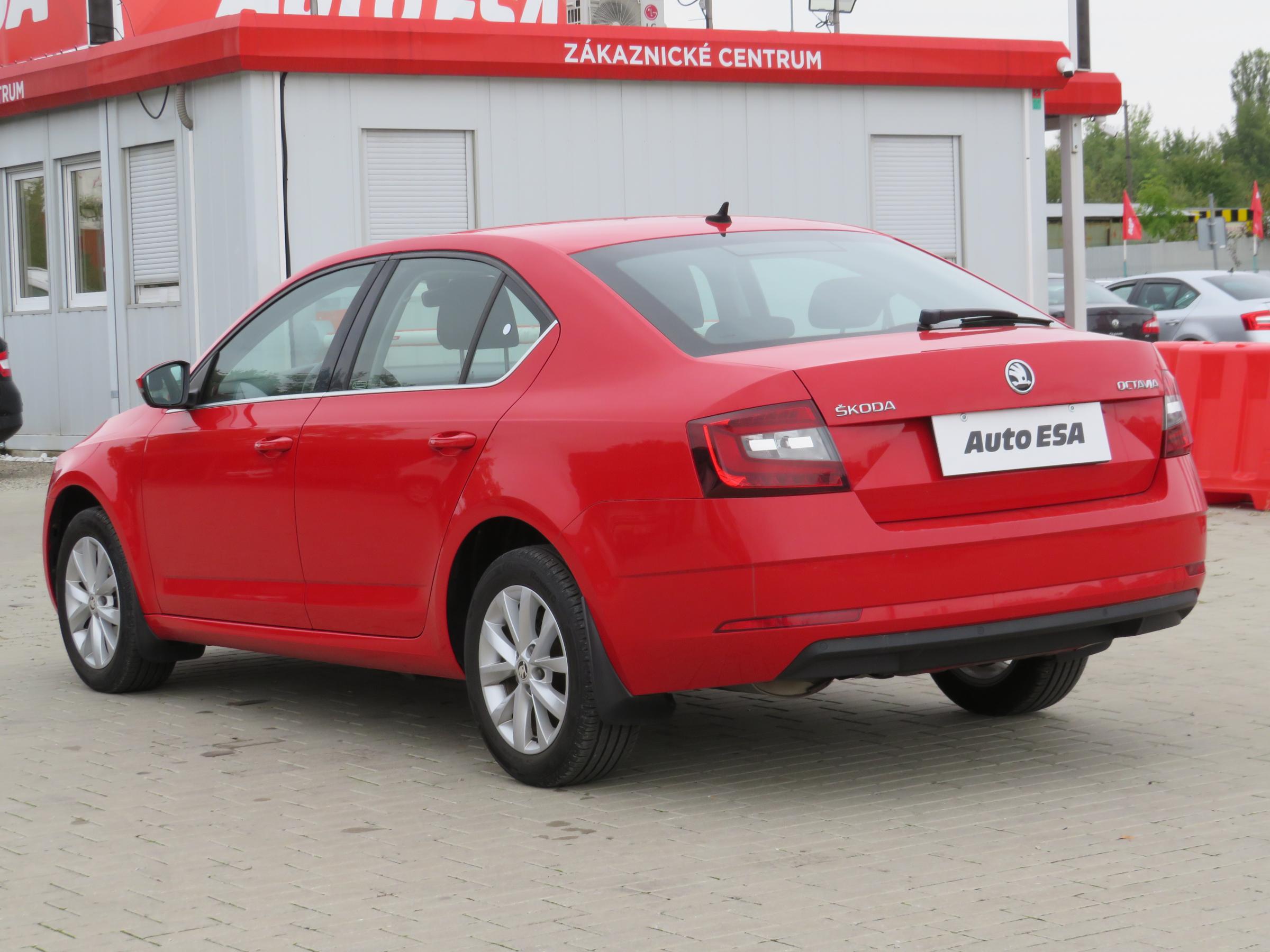 Škoda Octavia III, 2018 - pohled č. 6