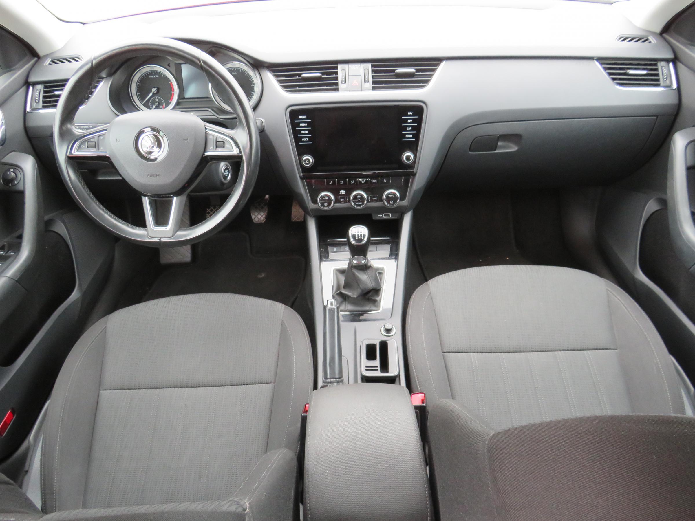 Škoda Octavia III, 2018 - pohled č. 8