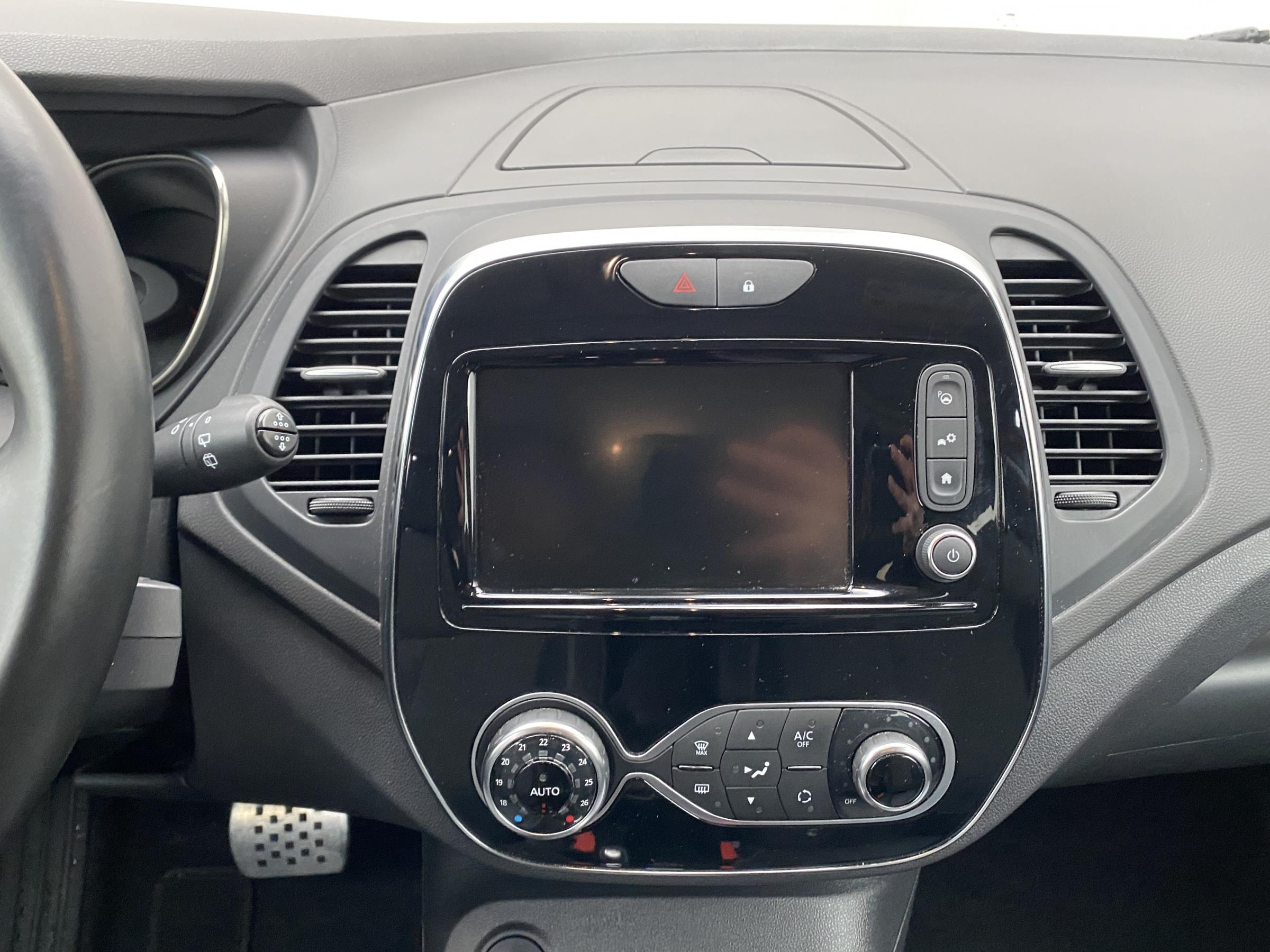 Renault Captur, 2018 - pohled č. 12