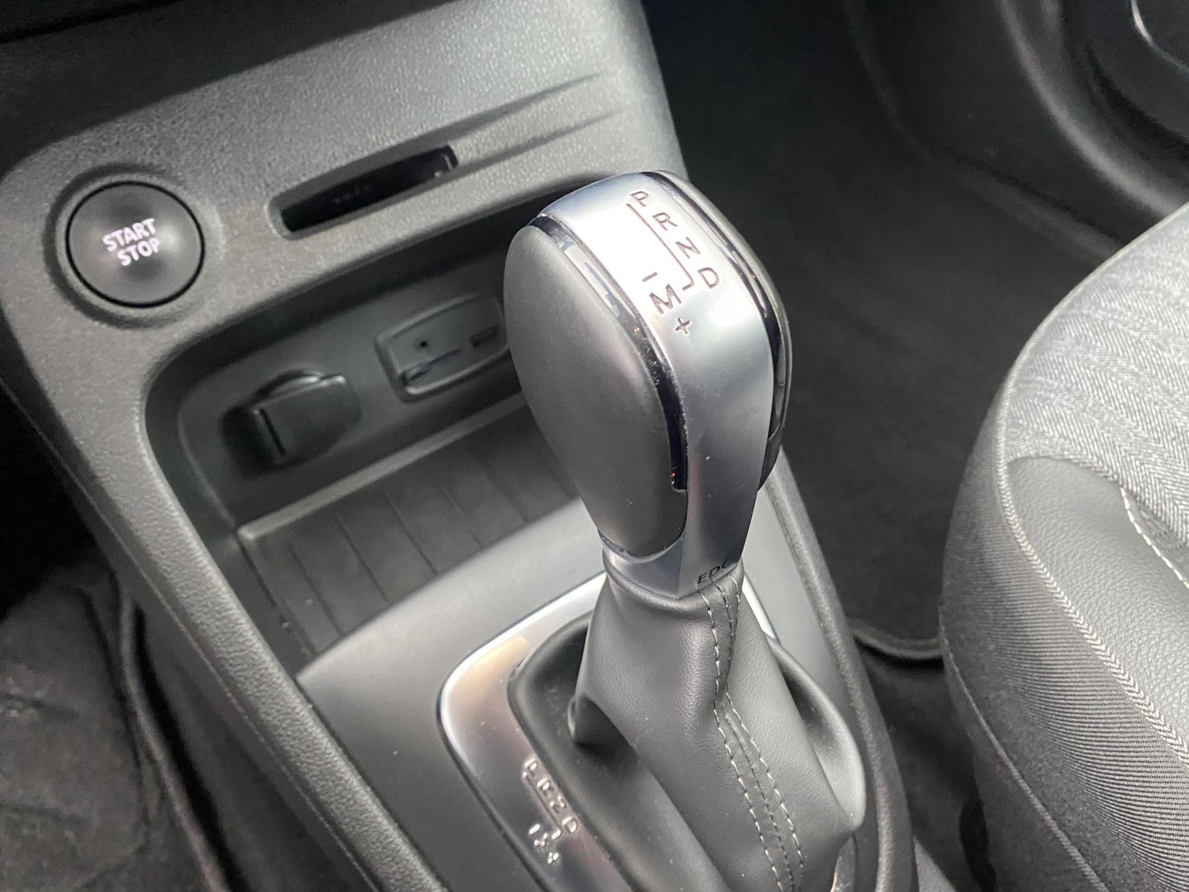 Renault Captur, 2018 - pohled č. 15