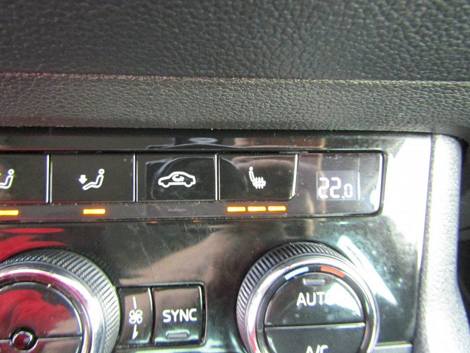 Škoda Karoq 2.0 TDi  4x4