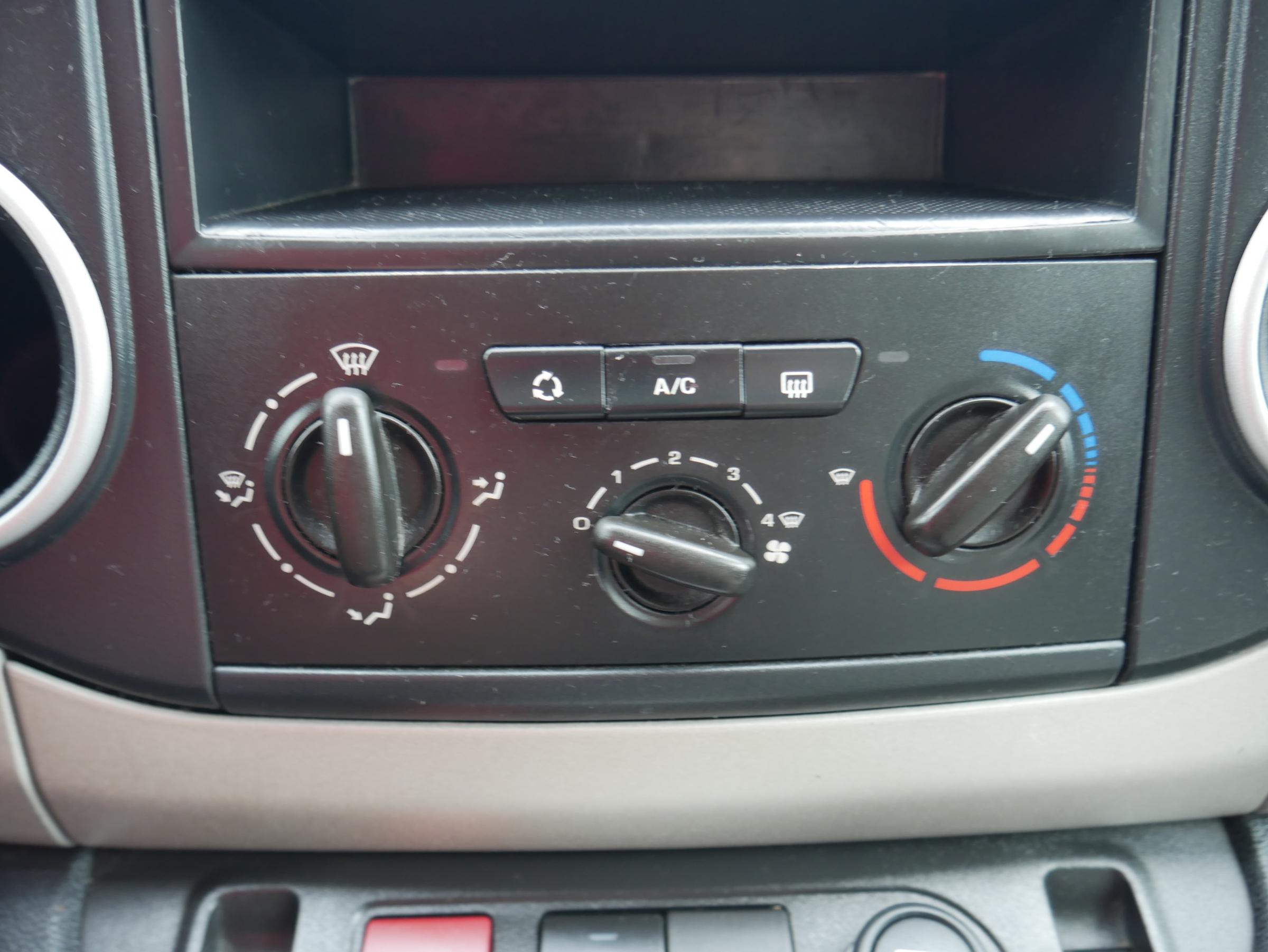 Citroën Berlingo, 2013 - pohled č. 15