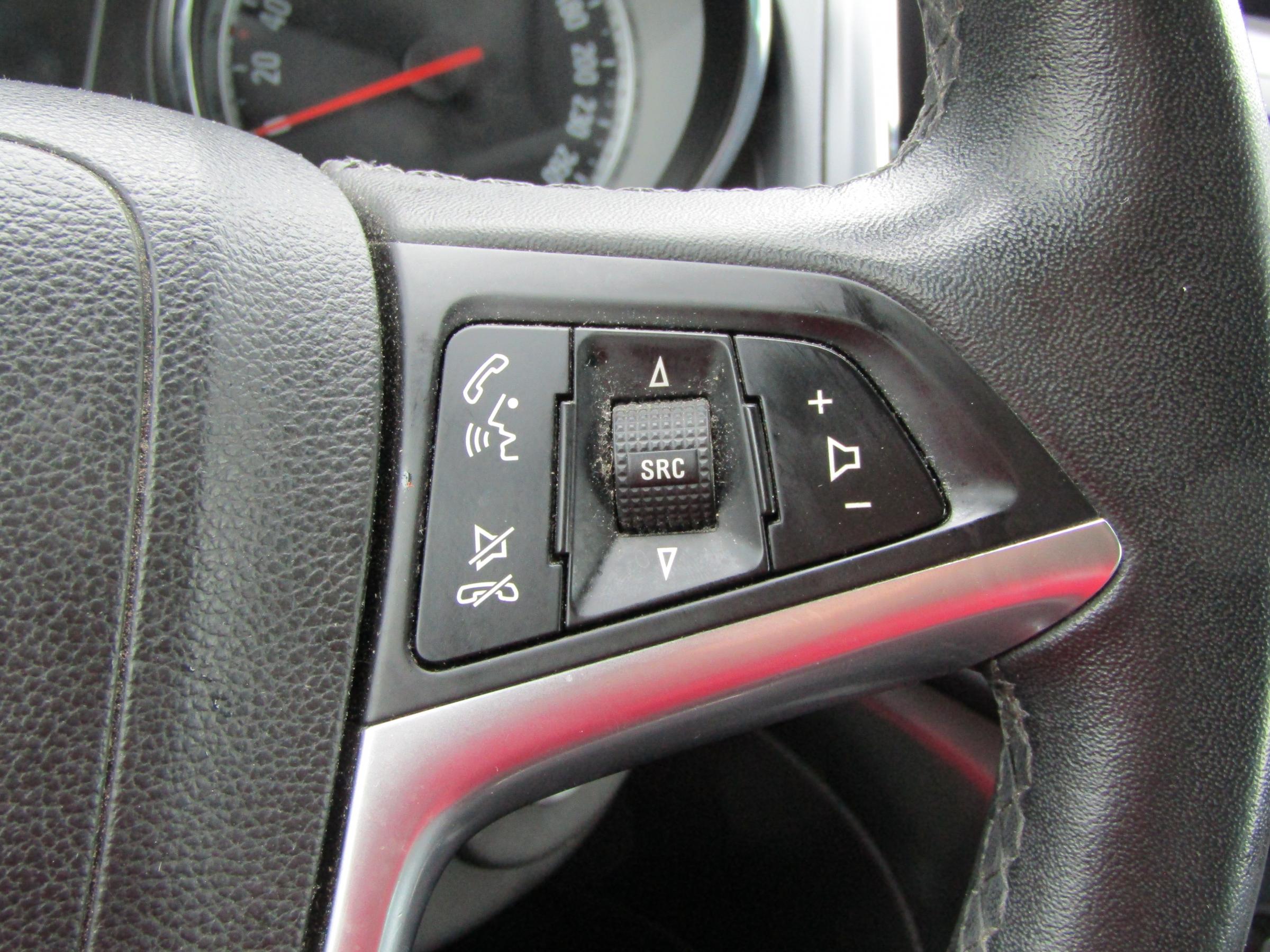 Opel Zafira, 2012 - pohled č. 17