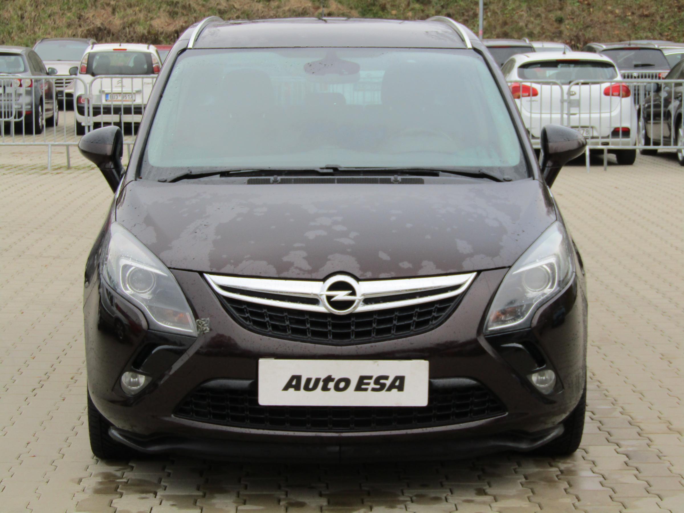 Opel Zafira, 2012 - pohled č. 2