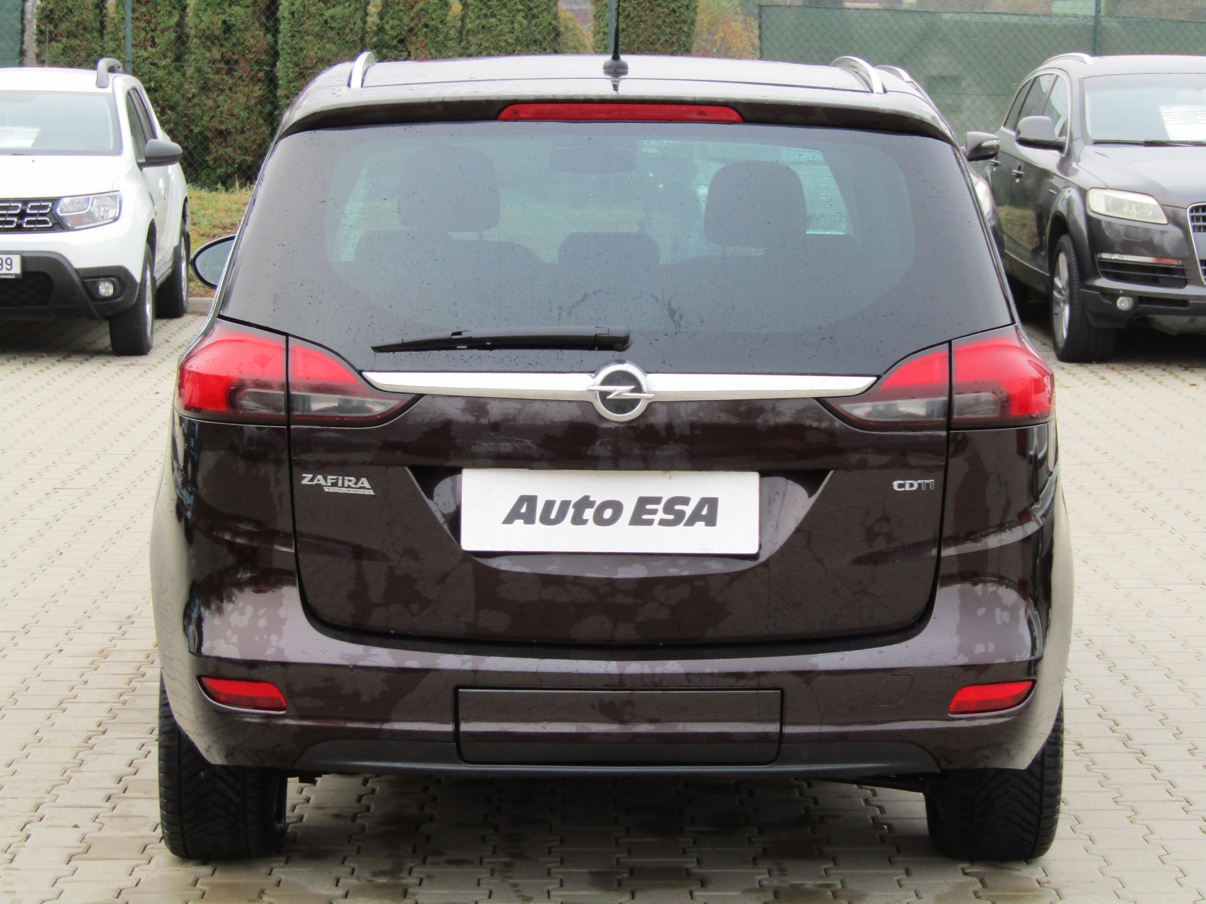 Opel Zafira, 2012 - pohled č. 5