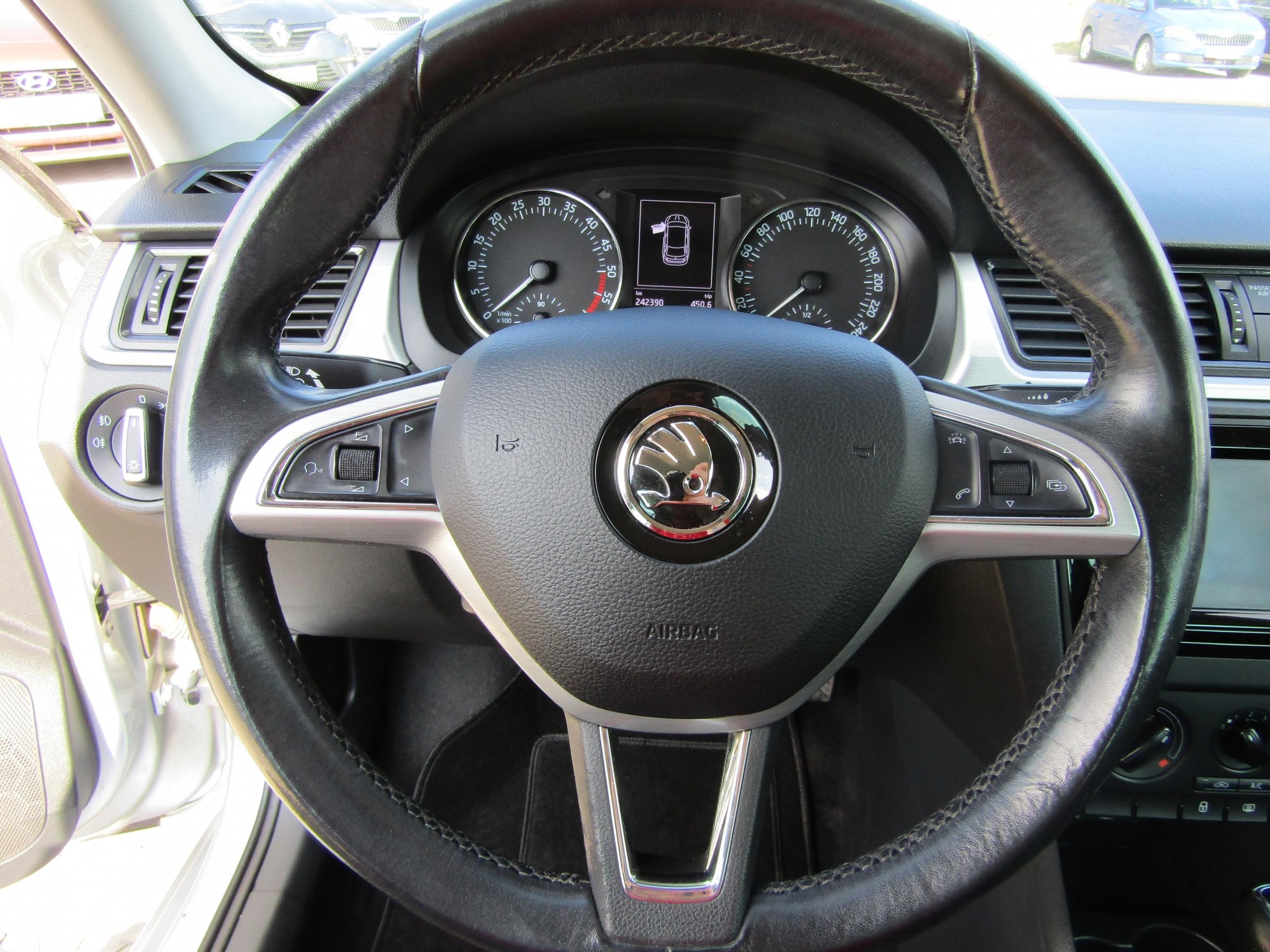 Škoda Rapid, 2015 - pohled č. 14