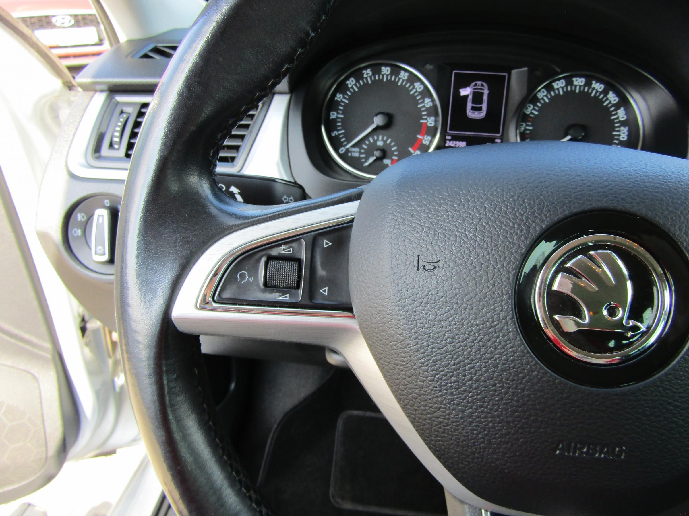 Škoda Rapid, 2015 - pohled č. 15