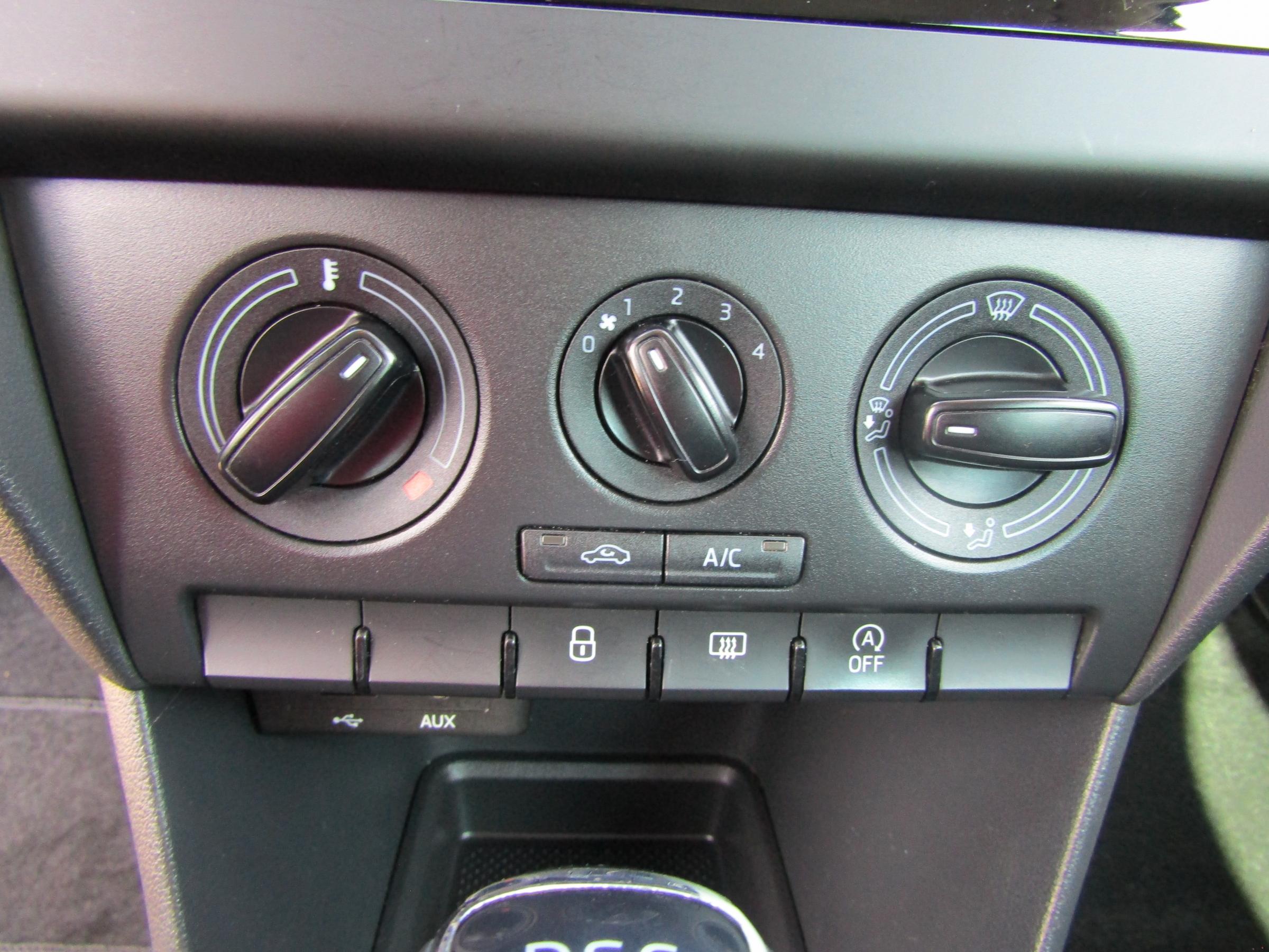 Škoda Rapid, 2015 - pohled č. 17