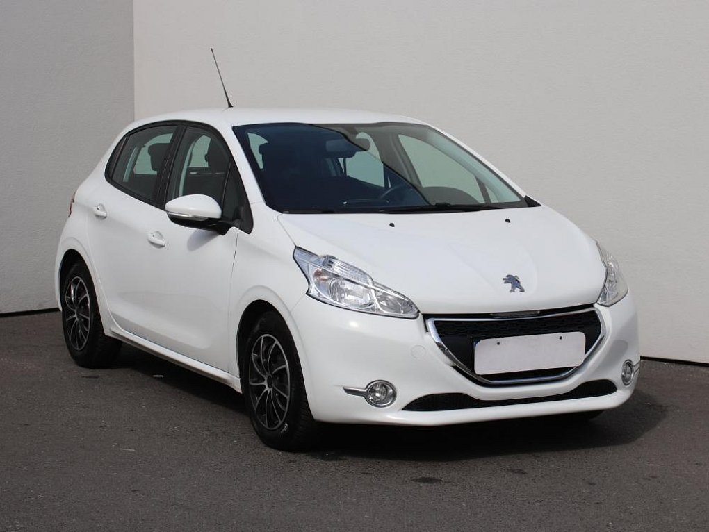 Peugeot 208 1.2. pt 