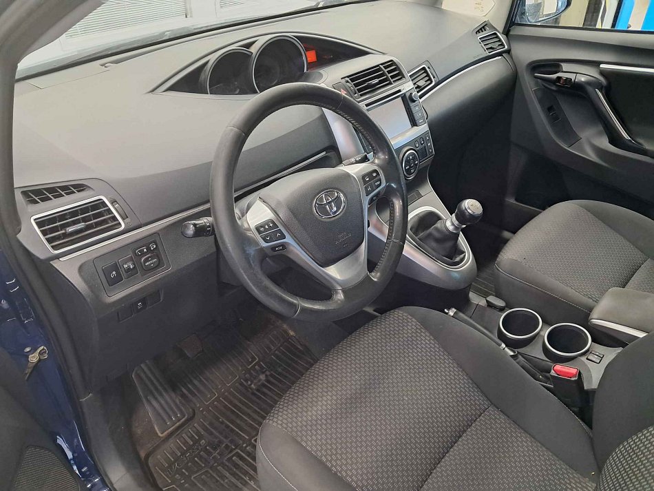 Toyota Verso 1.8i 
