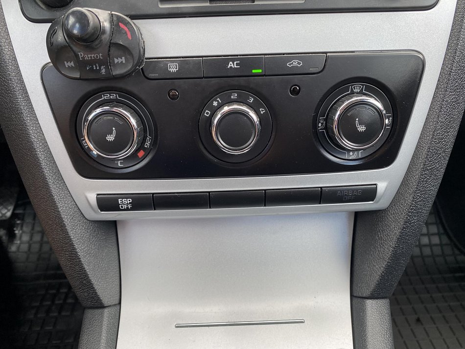 Škoda Octavia II 2.0TDi Ambiente