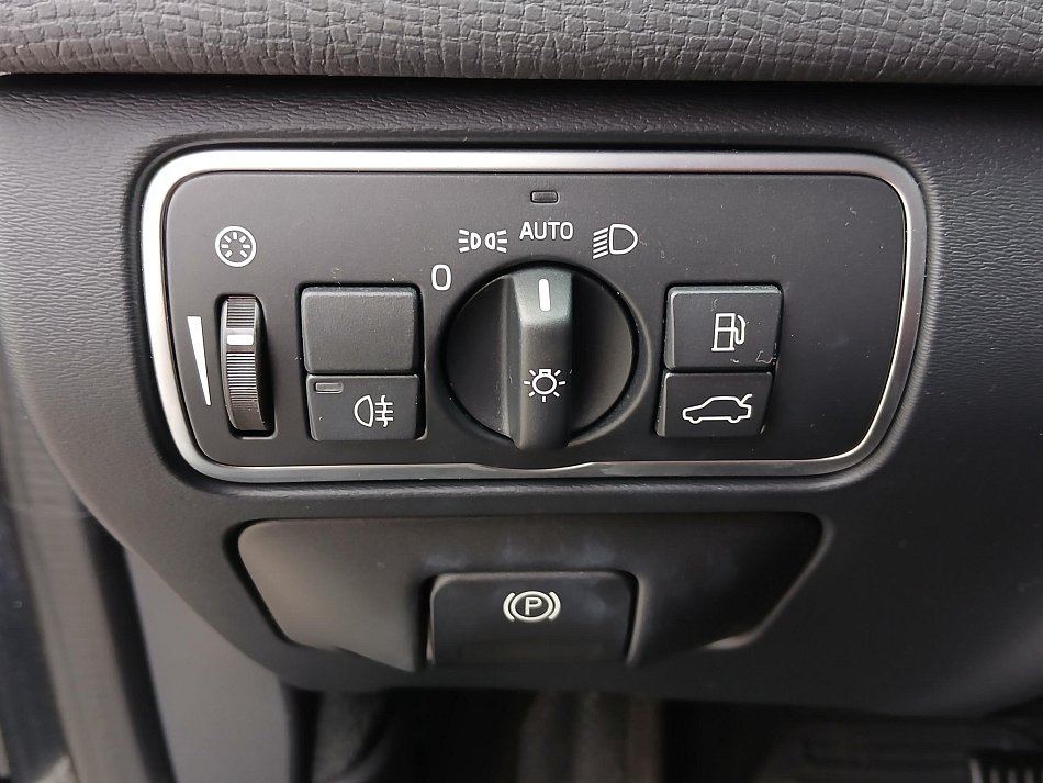 Volvo XC60 2.4 D4 Summum AWD