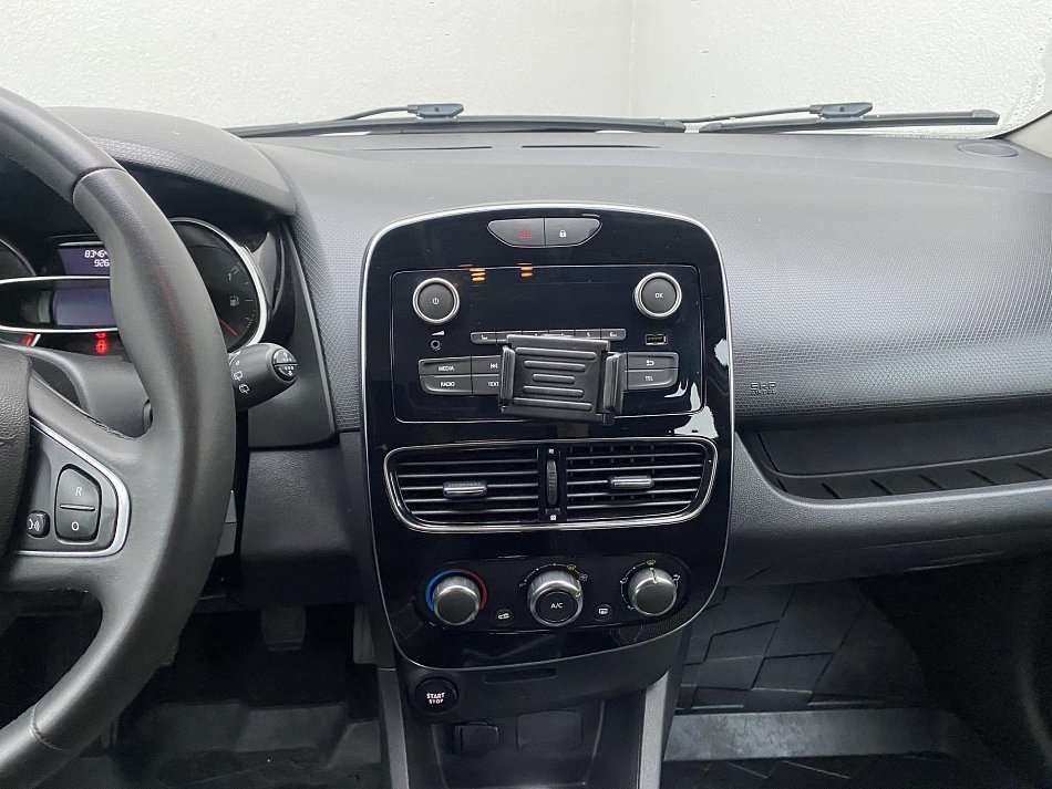 Renault Clio 1.1i 