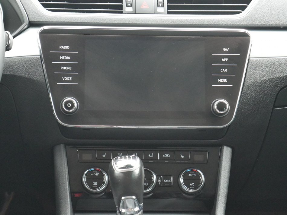 Škoda Superb III 2.0 TDi Ambition