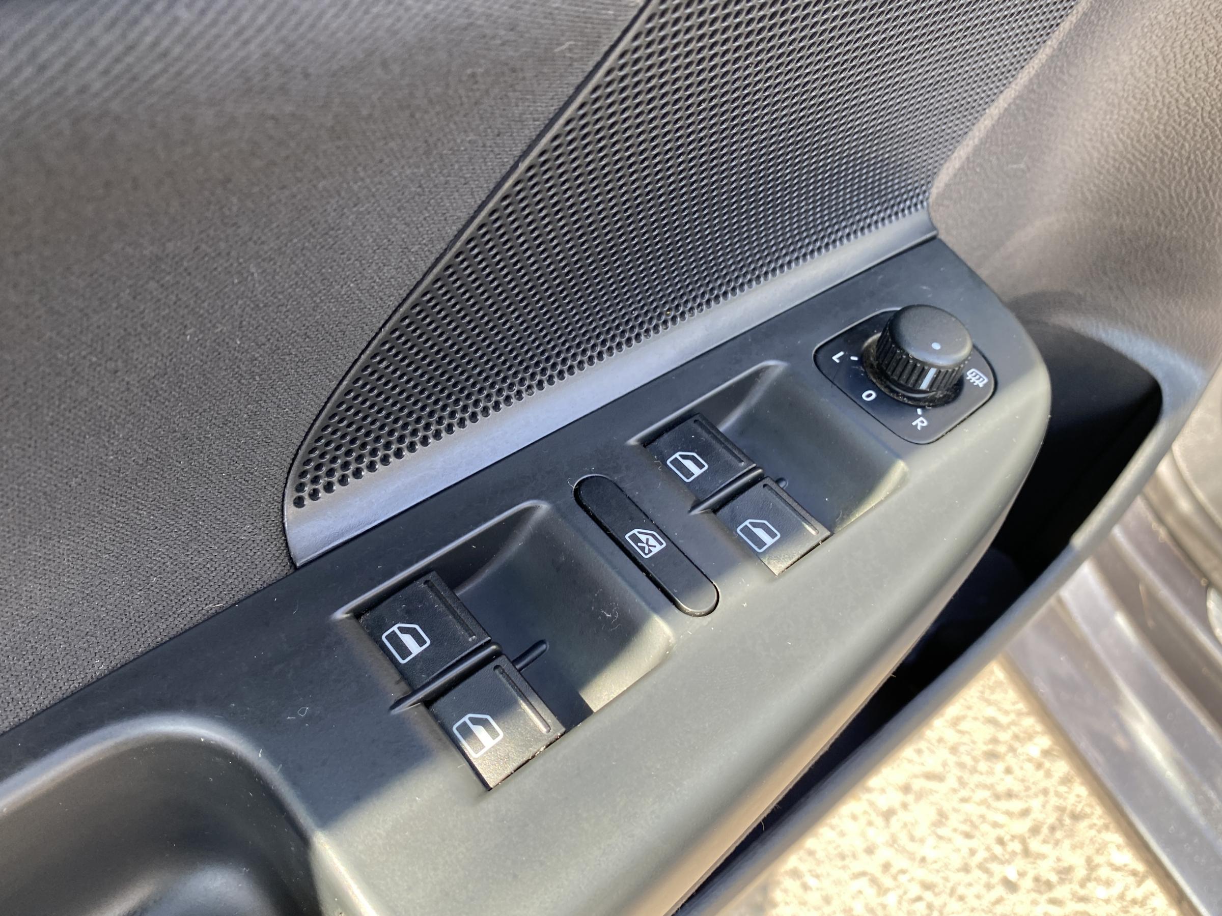 Volkswagen Golf, 2013 - pohled č. 13