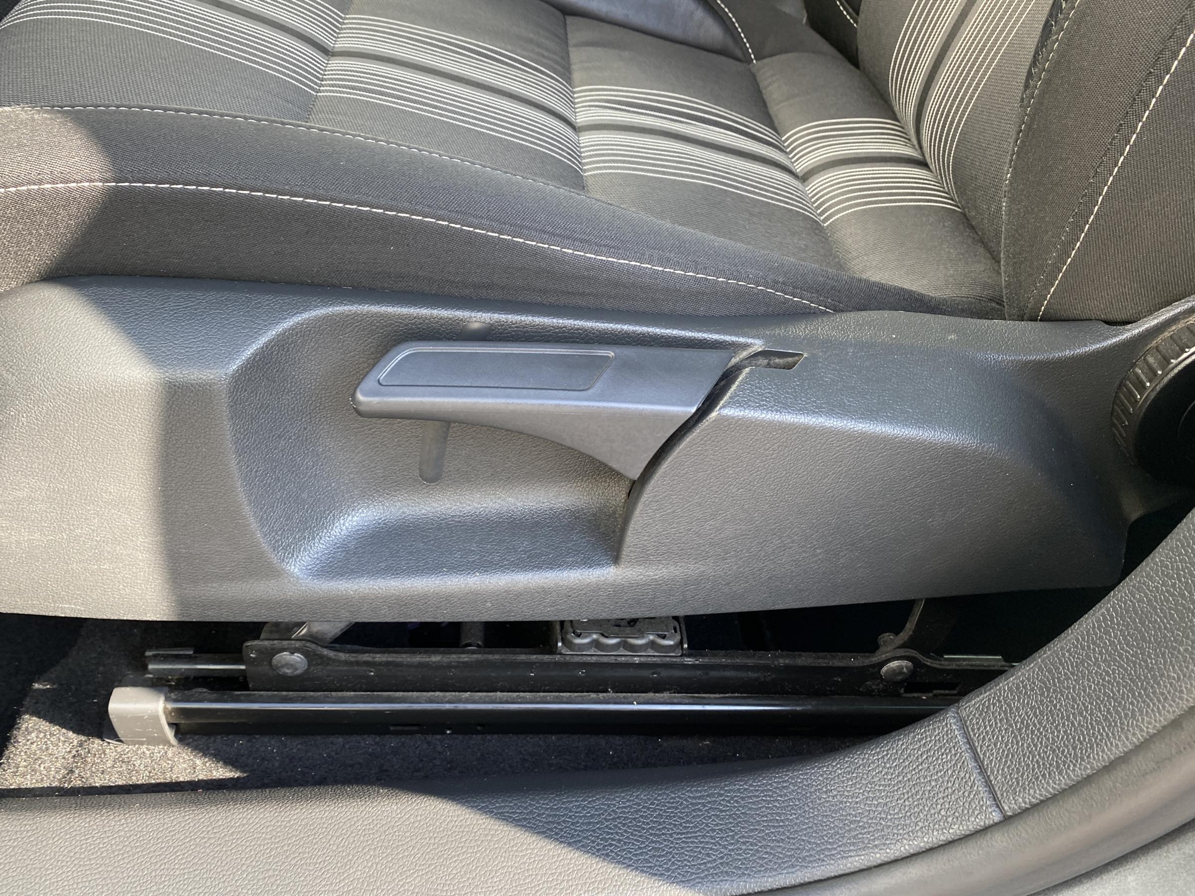 Volkswagen Golf, 2013 - pohled č. 14