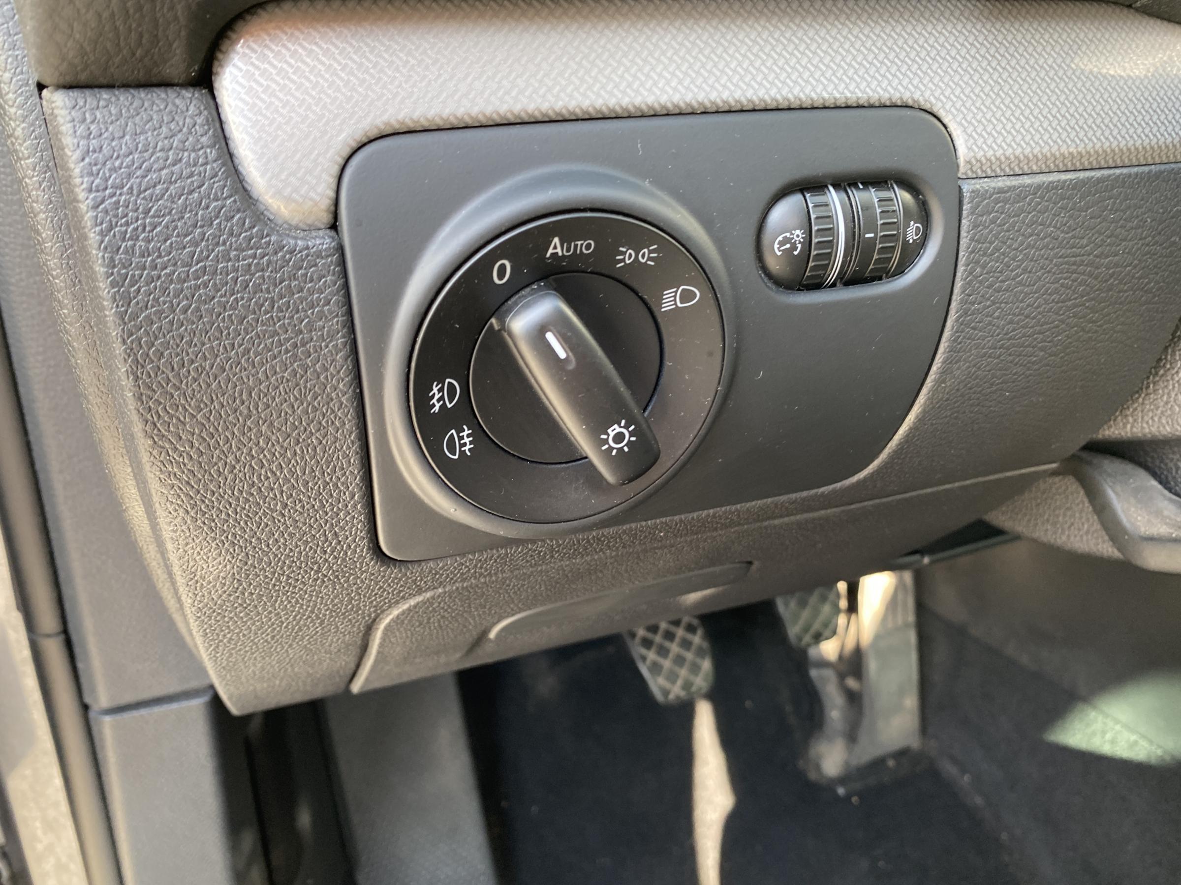 Volkswagen Golf, 2013 - pohled č. 15