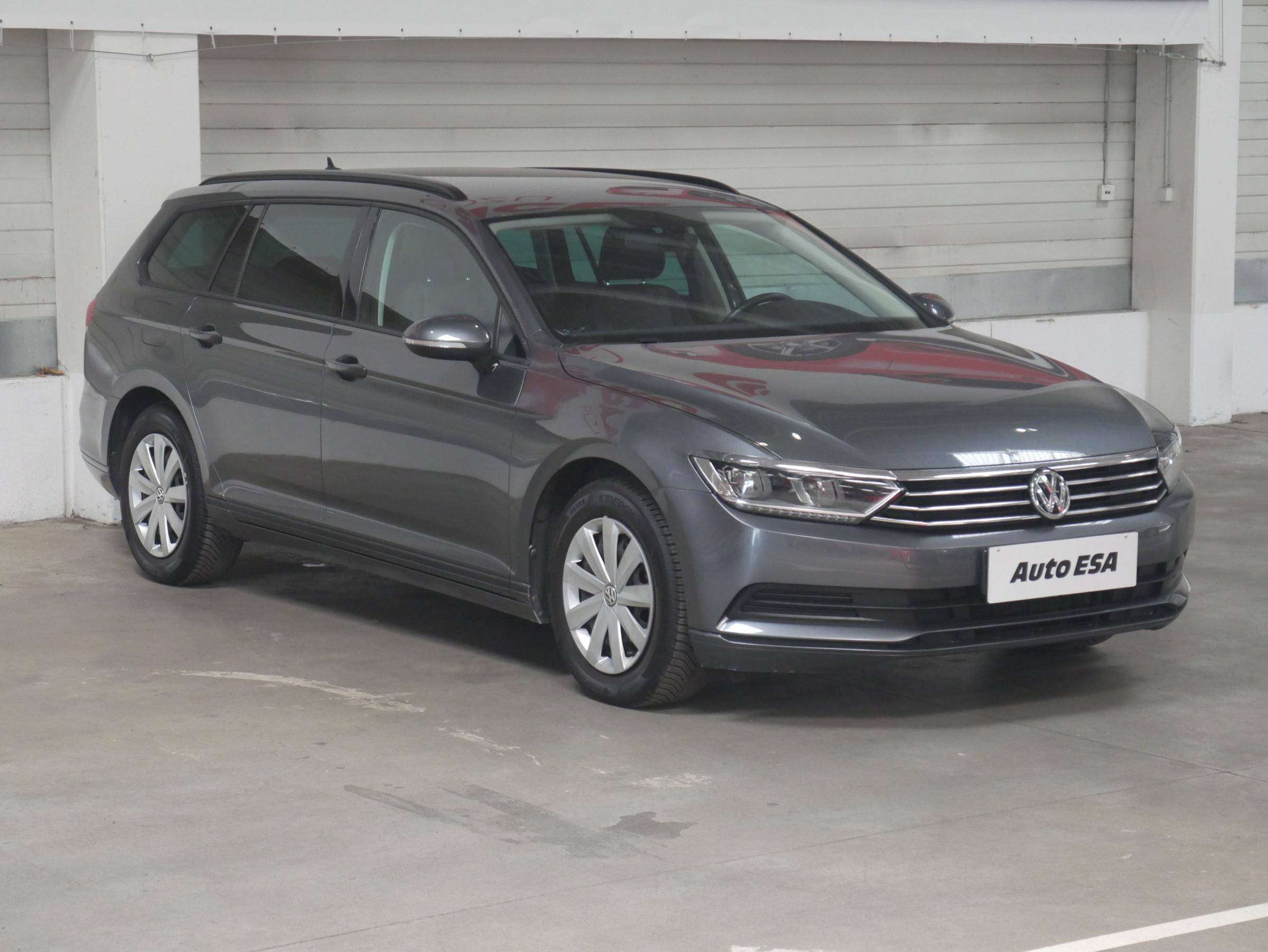 Volkswagen Passat, 2015 - celkový pohled
