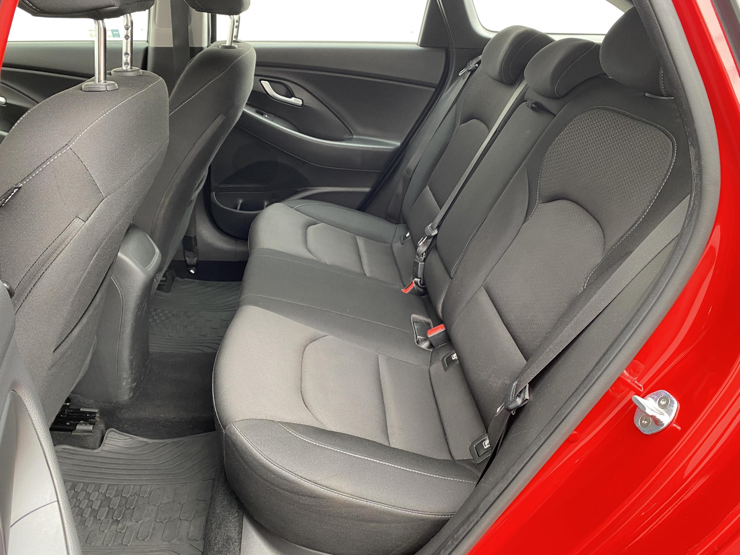 Hyundai i30, 2019 - pohled č. 10