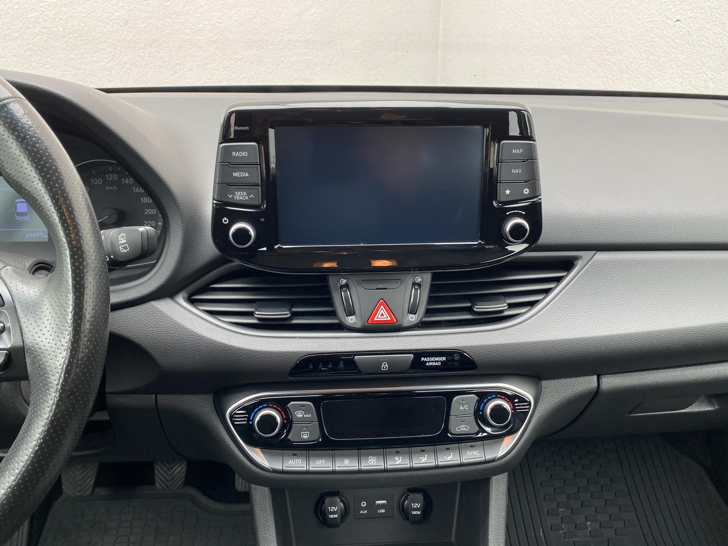 Hyundai i30, 2019 - pohled č. 12