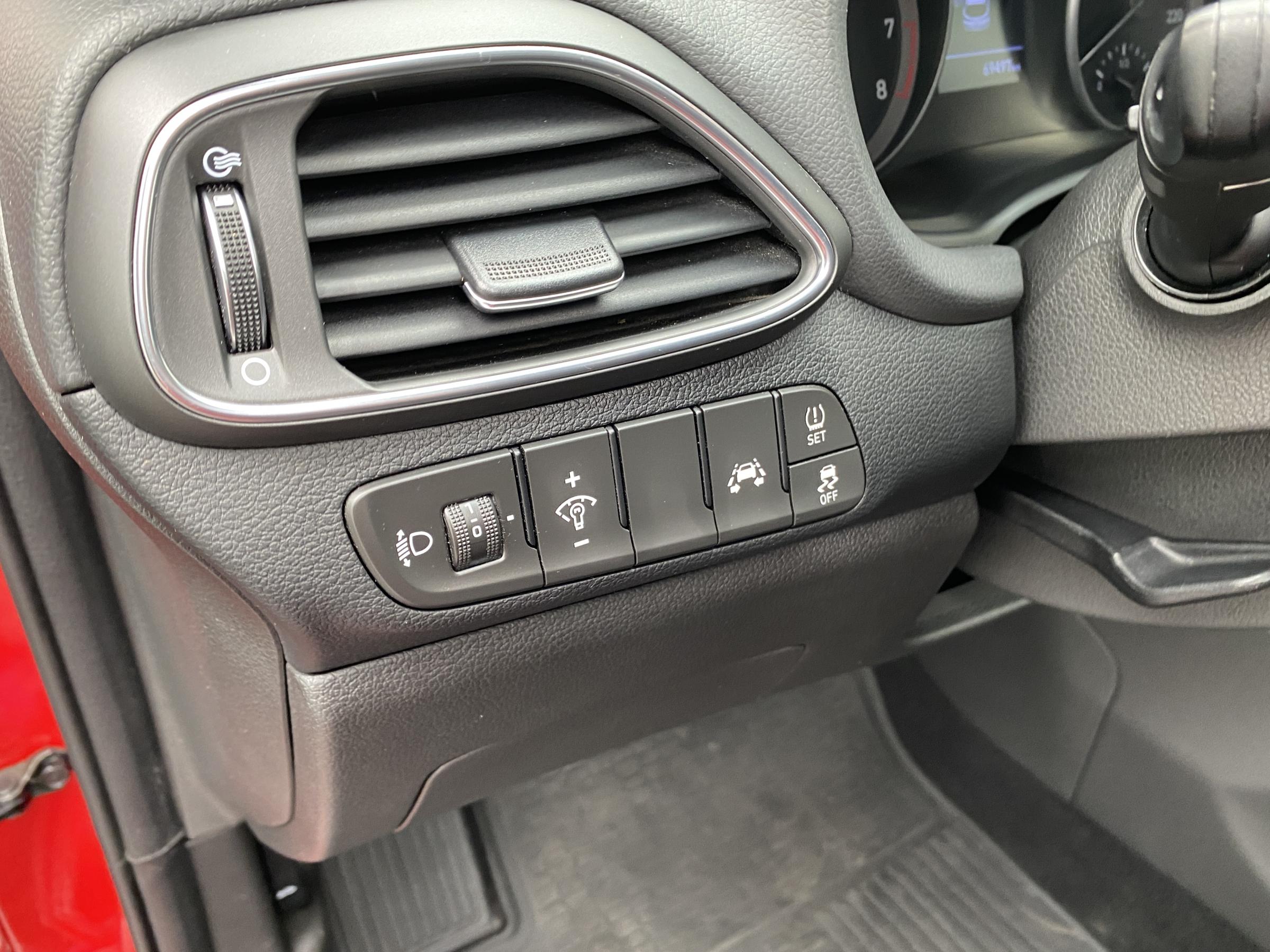 Hyundai i30, 2019 - pohled č. 15