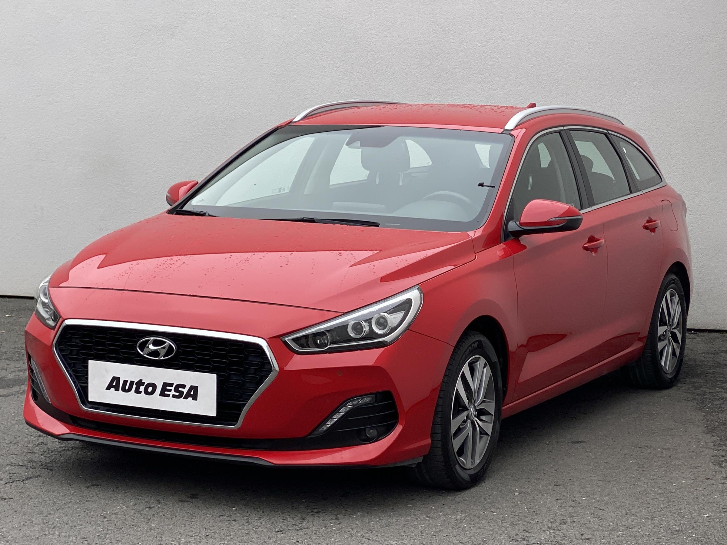 Hyundai i30, 2019 - pohled č. 3