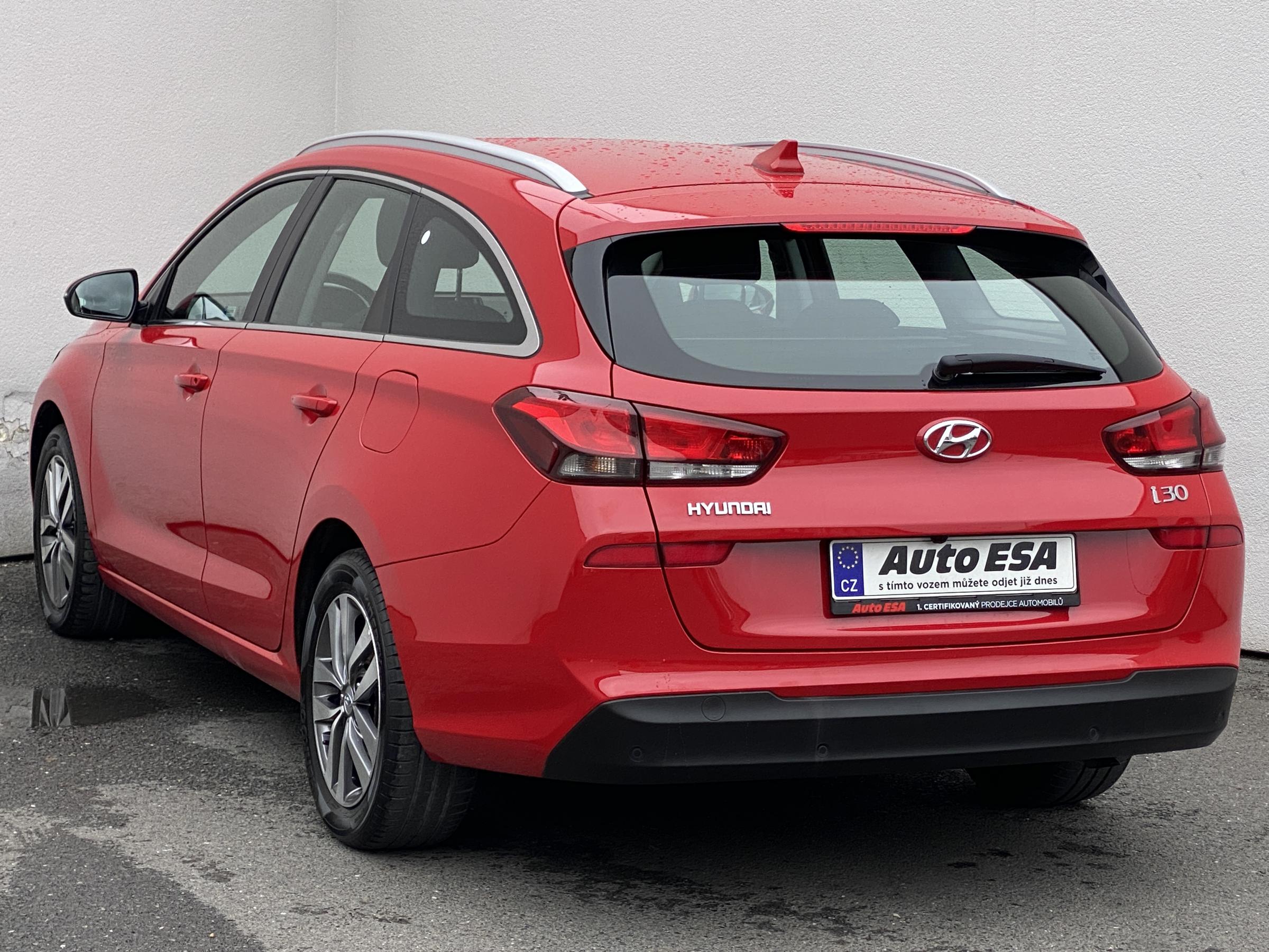 Hyundai i30, 2019 - pohled č. 6