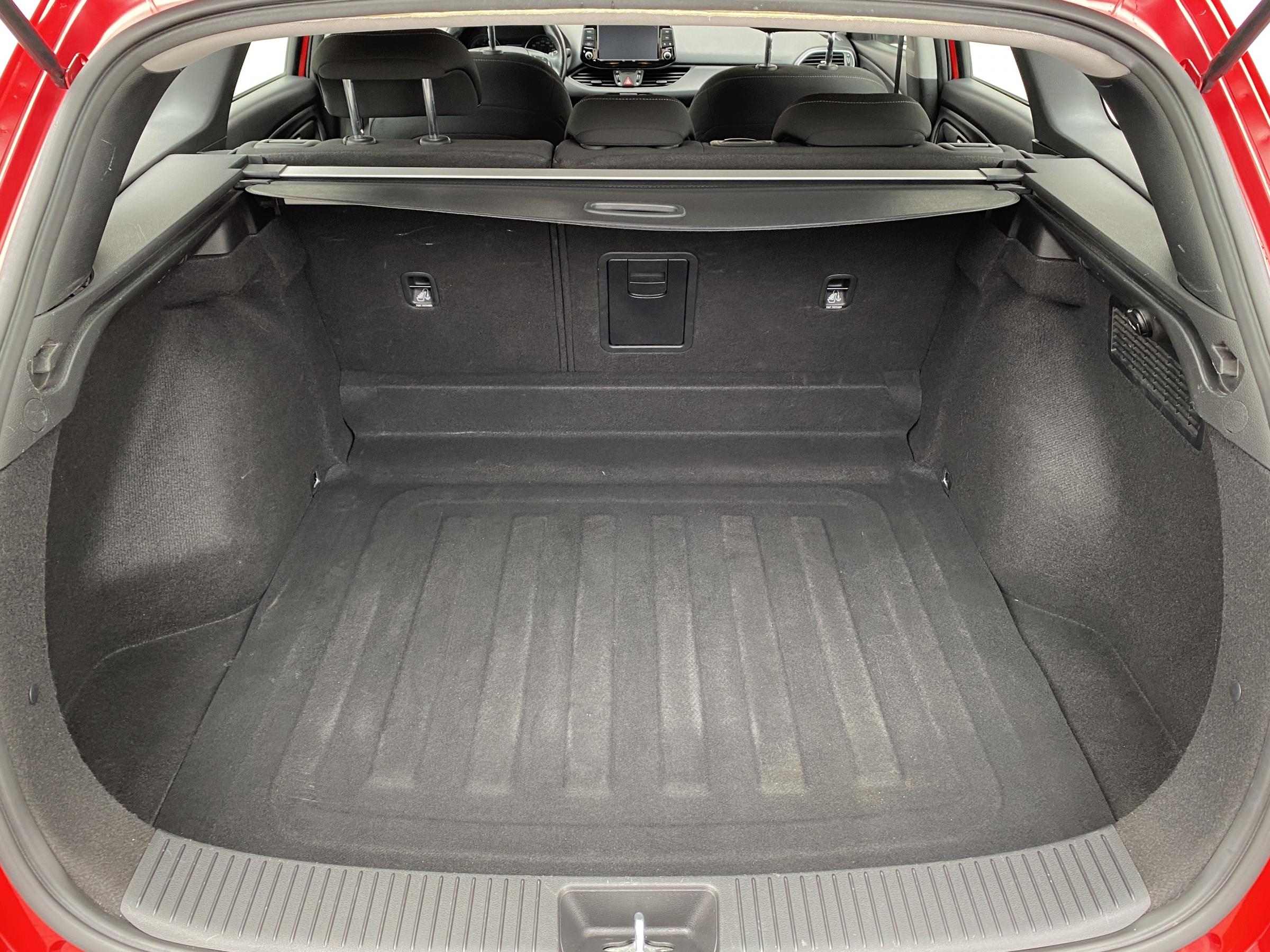 Hyundai i30, 2019 - pohled č. 7