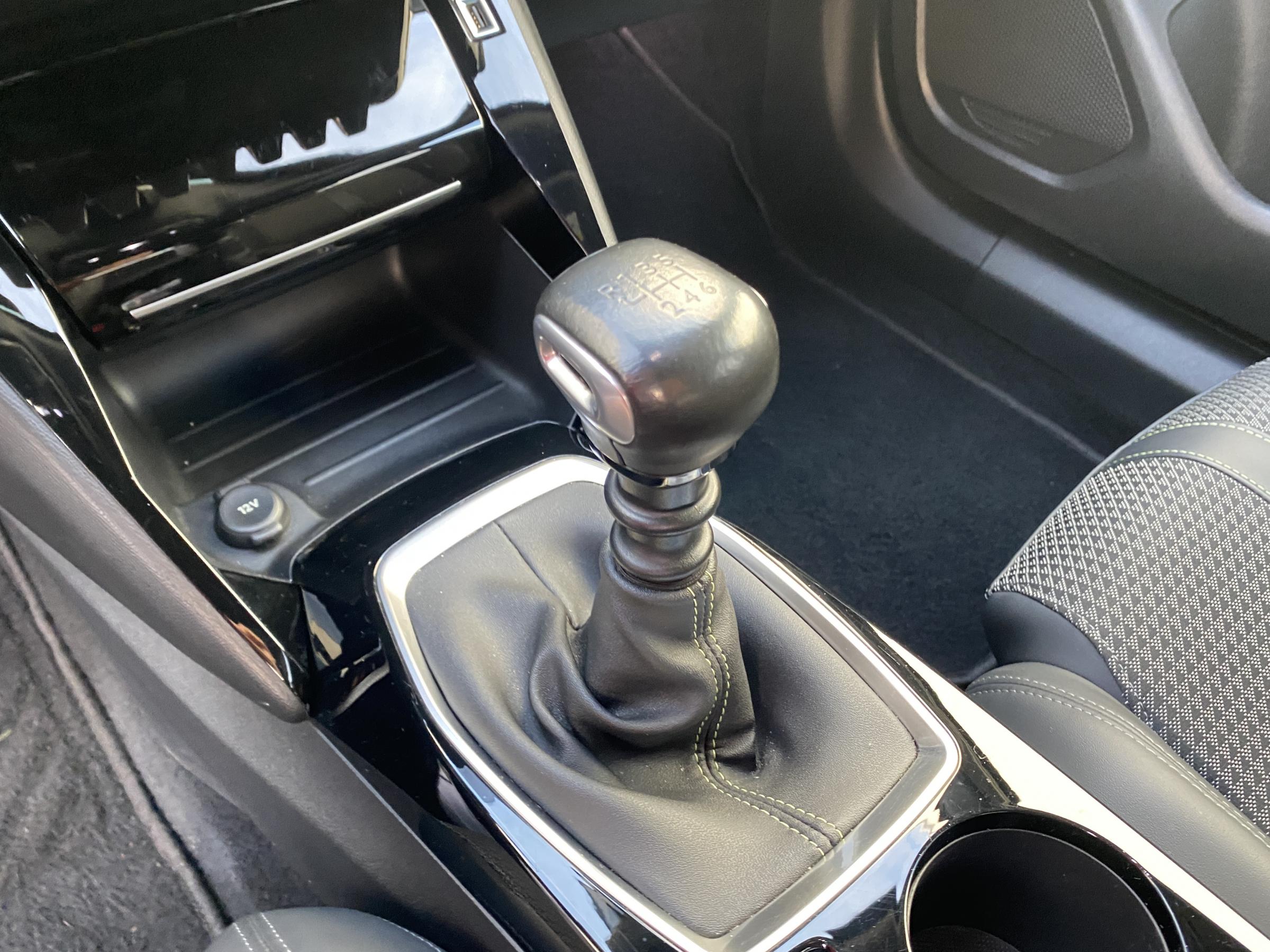 Peugeot 2008, 2020 - pohled č. 15