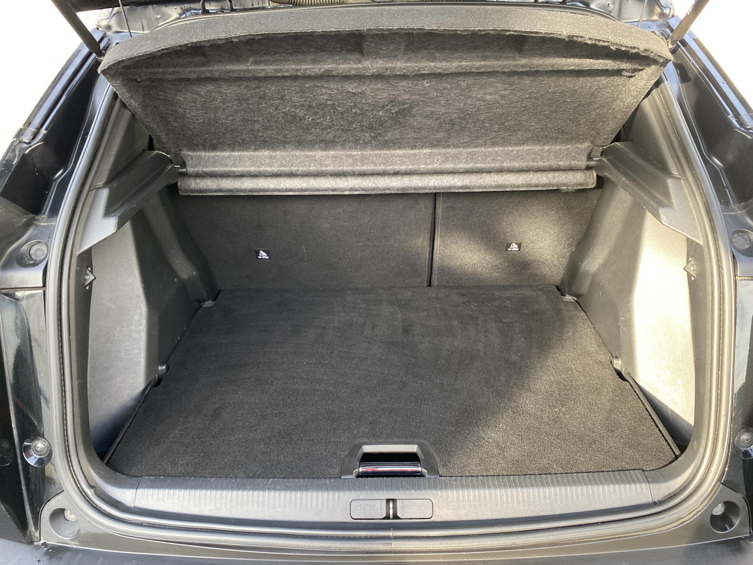 Peugeot 2008, 2020 - pohled č. 7