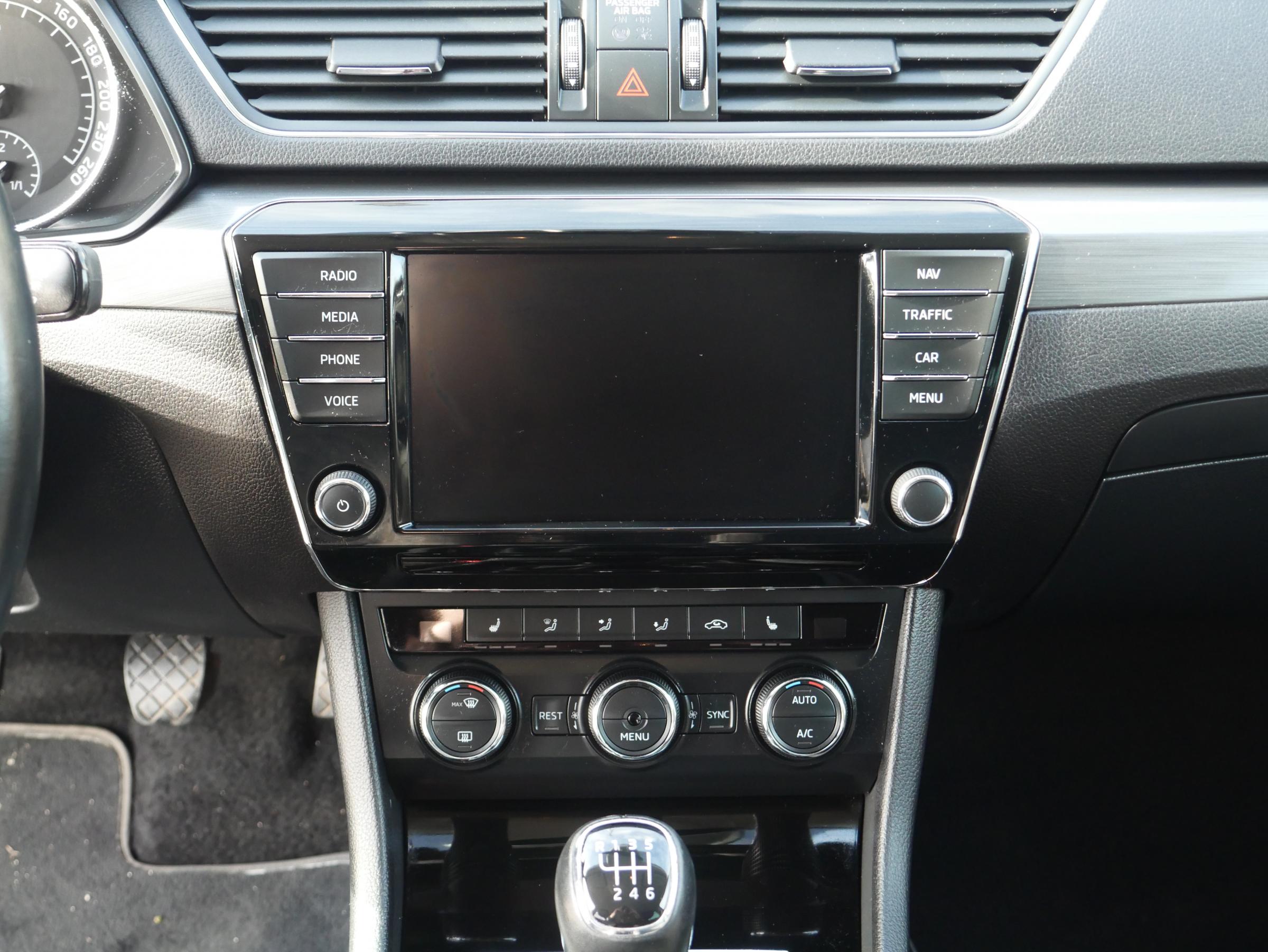 Škoda Superb III, 2016 - pohled č. 11