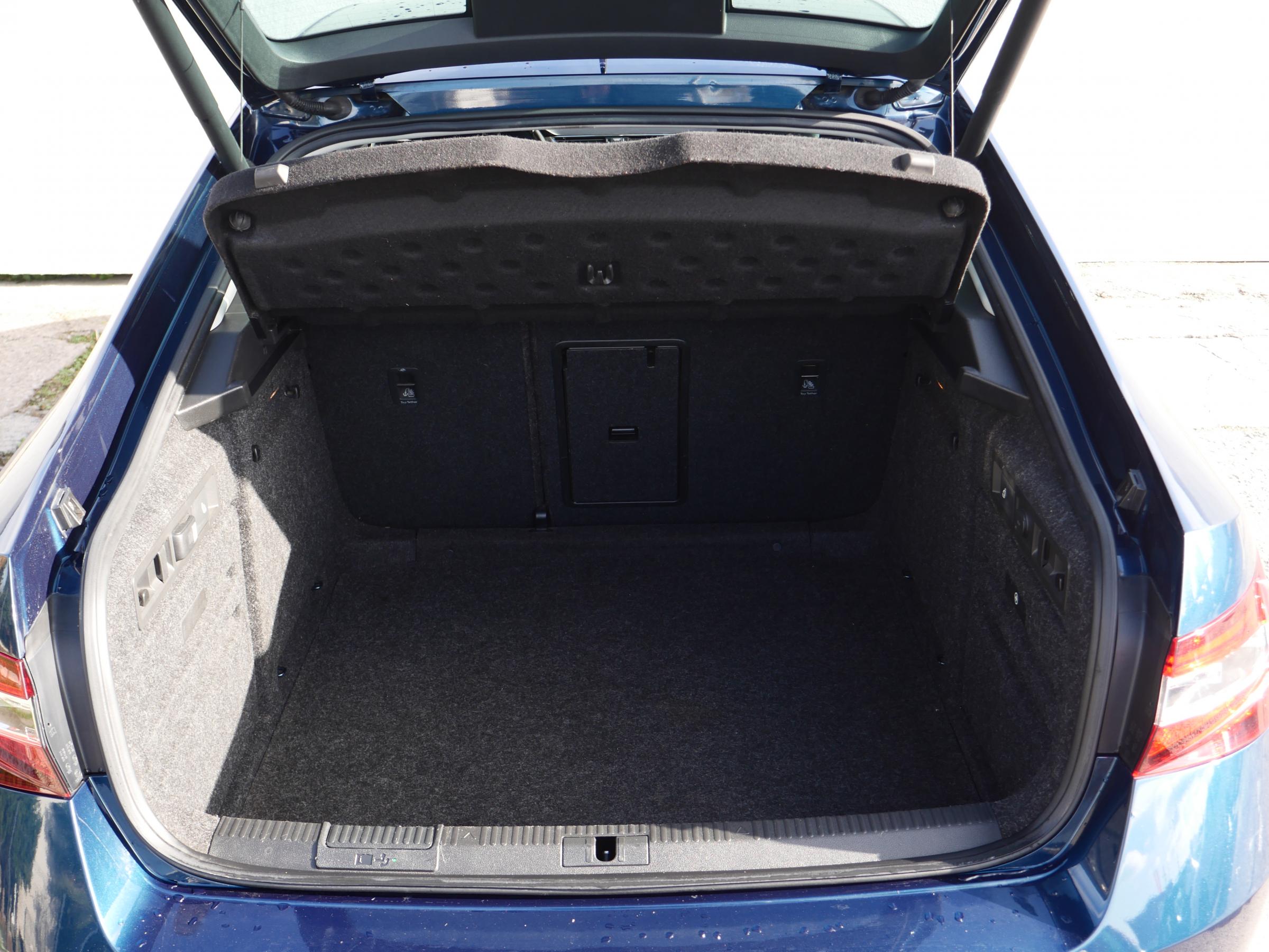 Škoda Superb III, 2016 - pohled č. 7