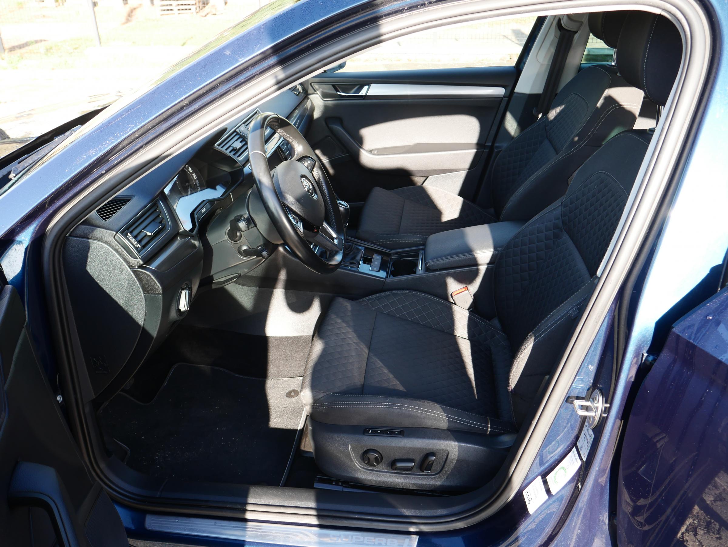Škoda Superb III, 2016 - pohled č. 9