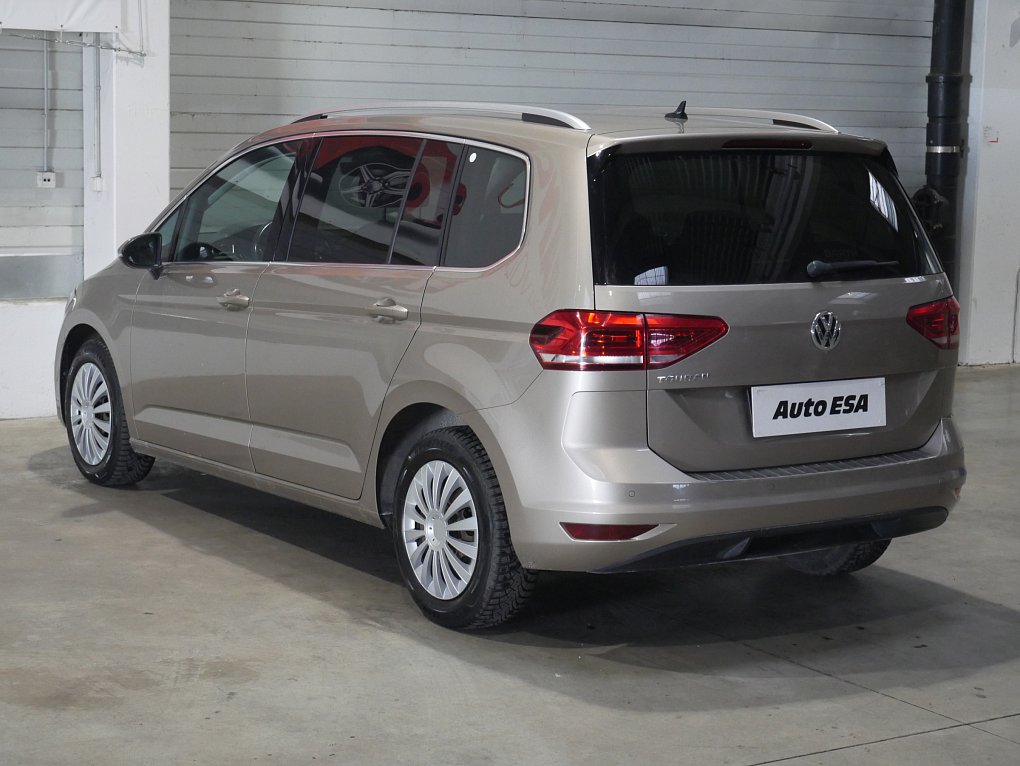 Volkswagen Touran 1.5TSi Highline