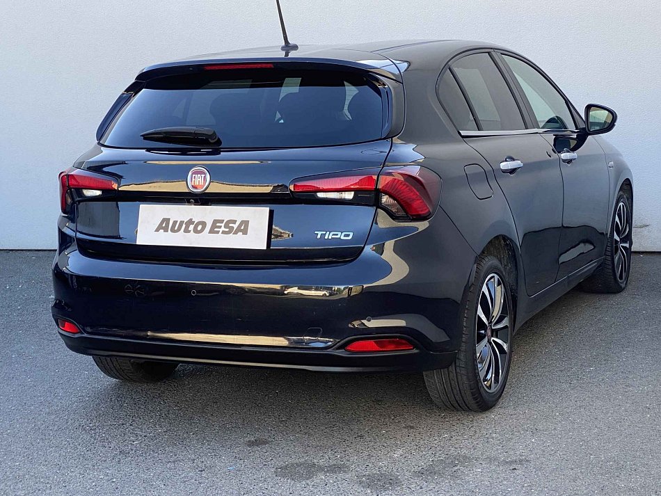 Fiat Tipo 1.4i Lounge