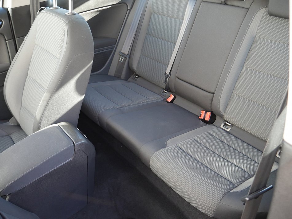 Volkswagen Golf 1.4 TSi 