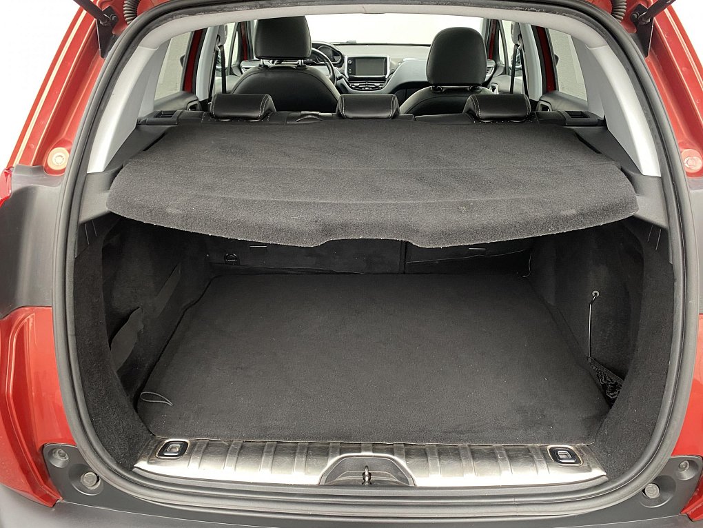 Peugeot 2008 1.6 HDi Féline Titane