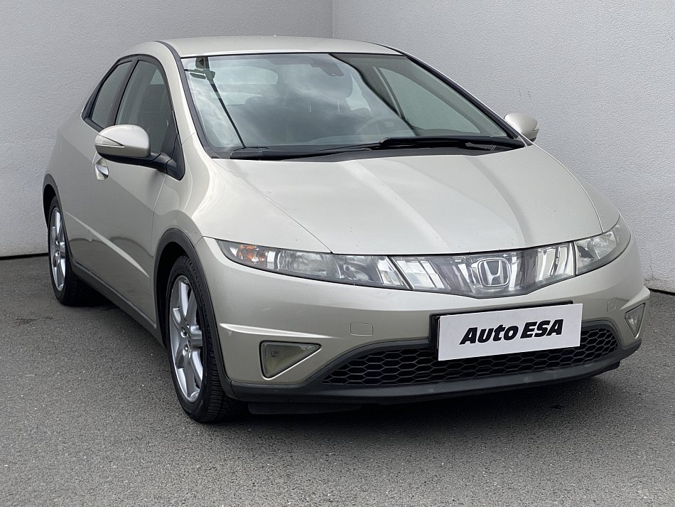 Honda Civic 1.8i 