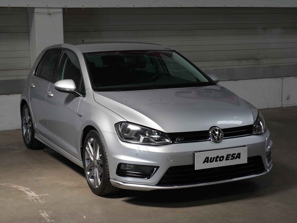 Volkswagen Golf 1.4 TSi CUP R-Line