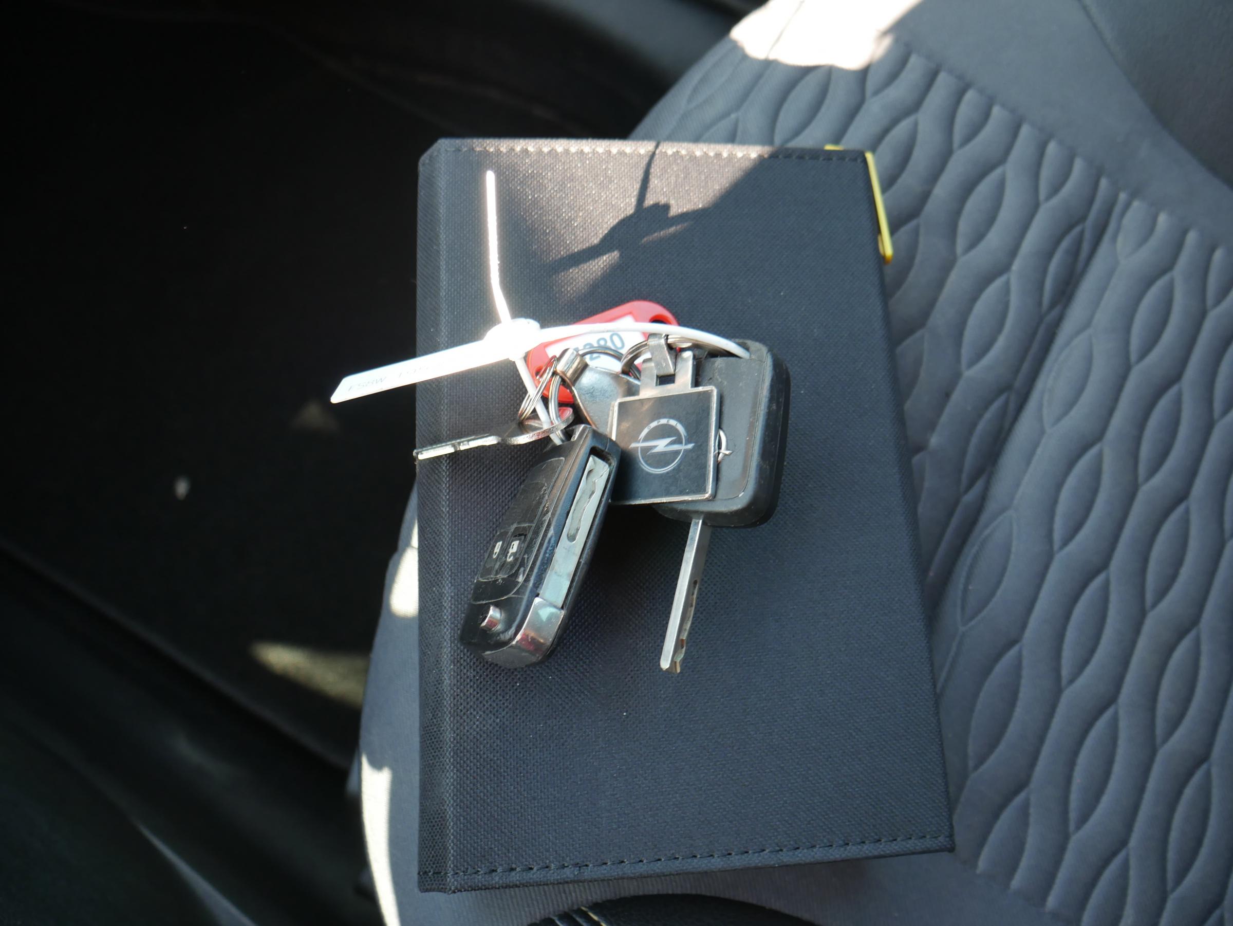 Opel Zafira, 2014 - pohled č. 19