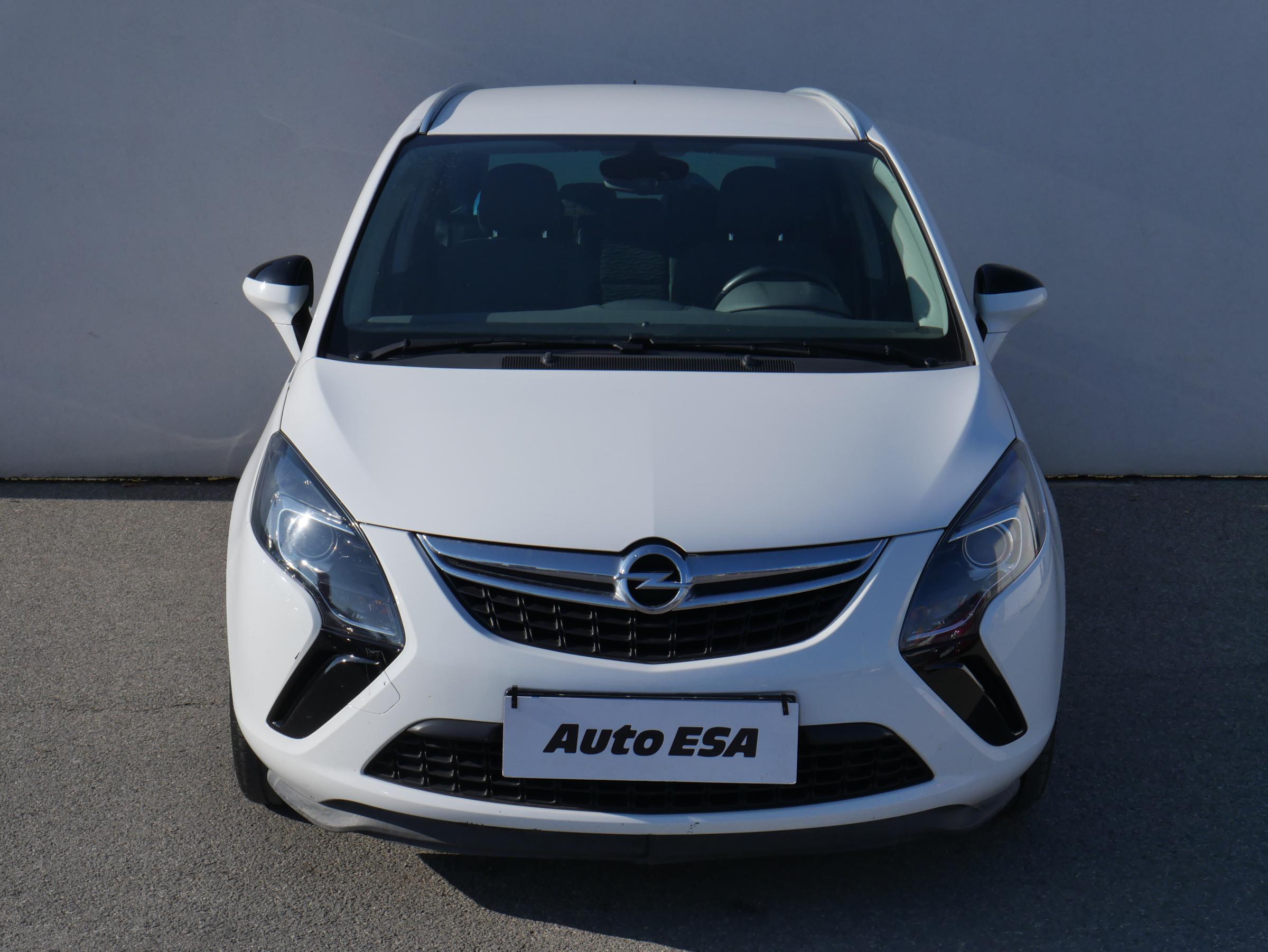 Opel Zafira, 2014 - pohled č. 2