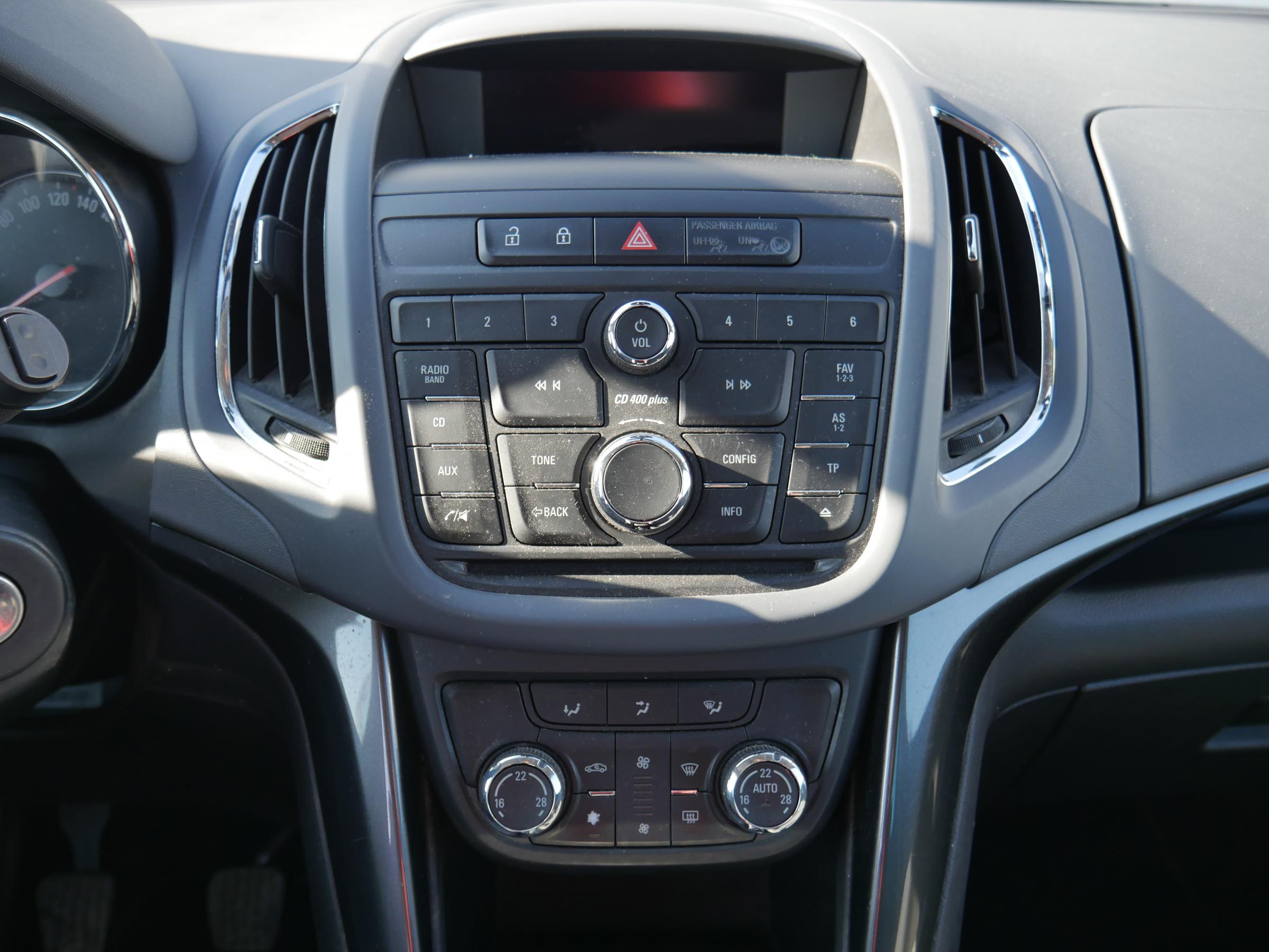 Opel Zafira, 2014 - pohled č. 9