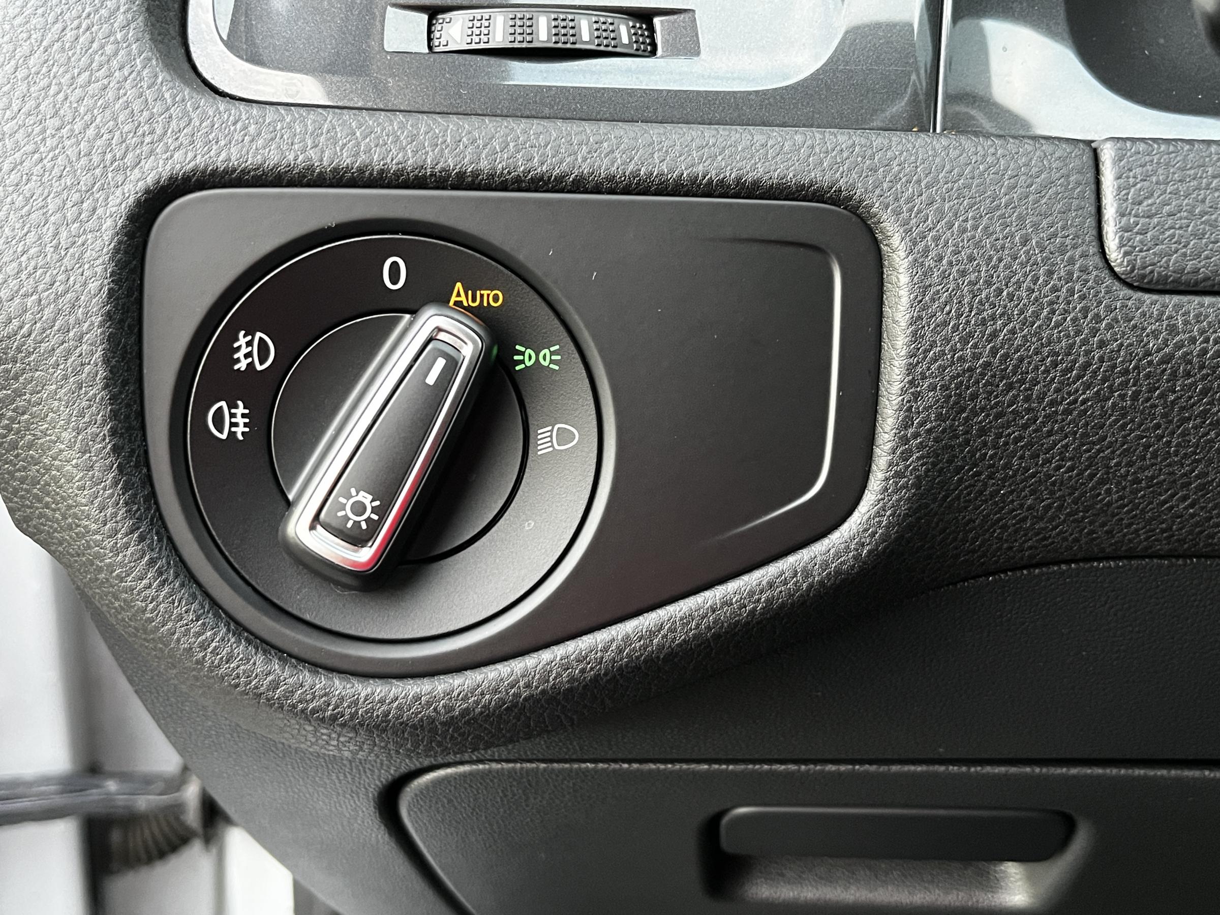 Volkswagen Golf, 2017 - pohled č. 18