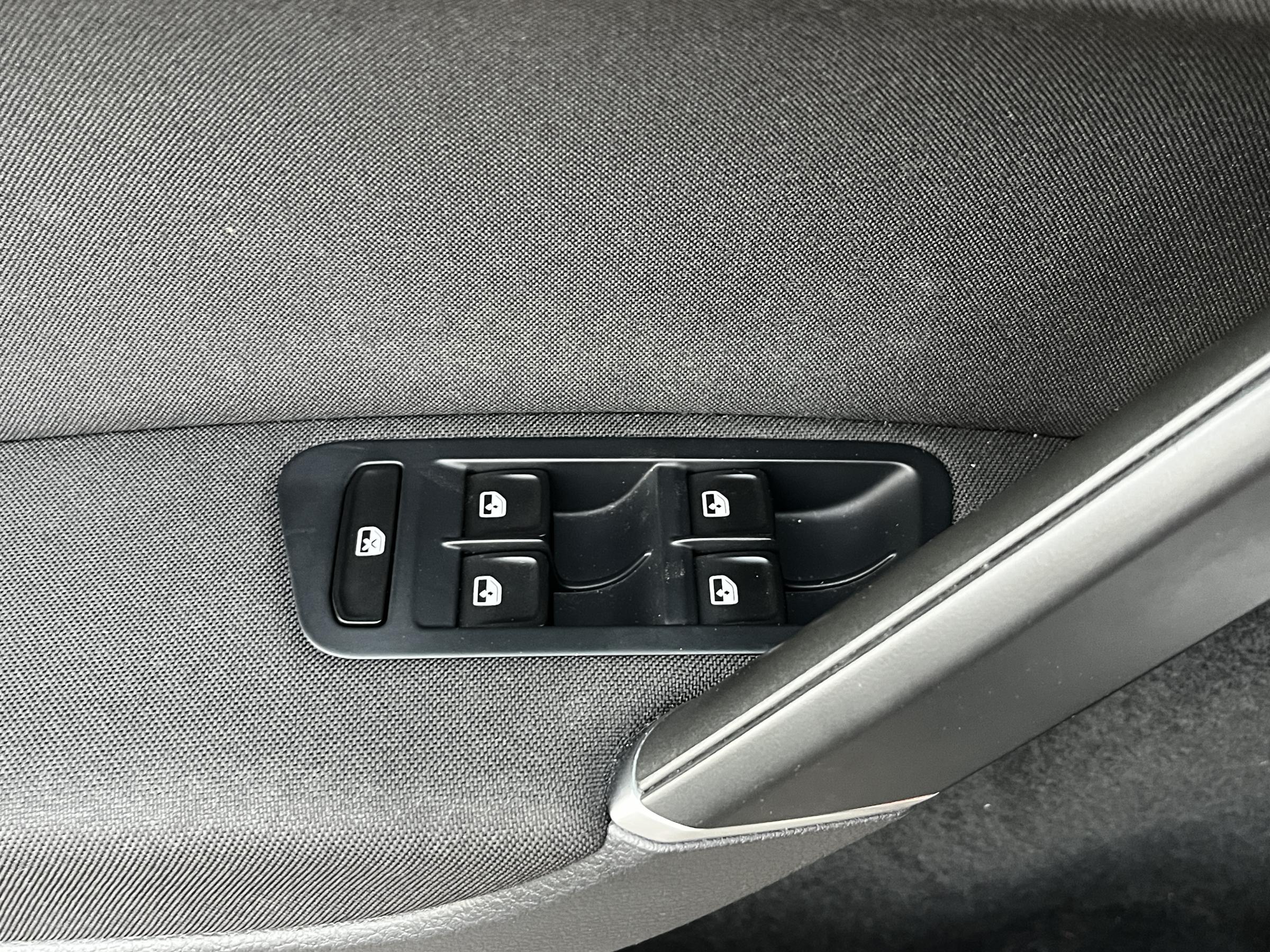 Volkswagen Golf, 2017 - pohled č. 19