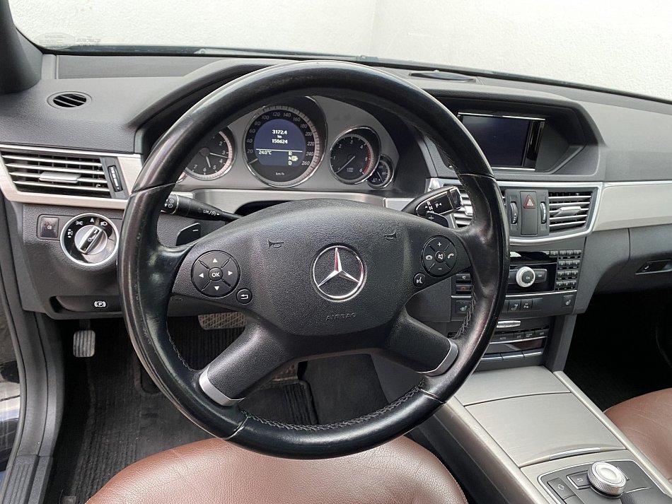 Mercedes-Benz Třída E 3.0 CDi Avantgarde E300