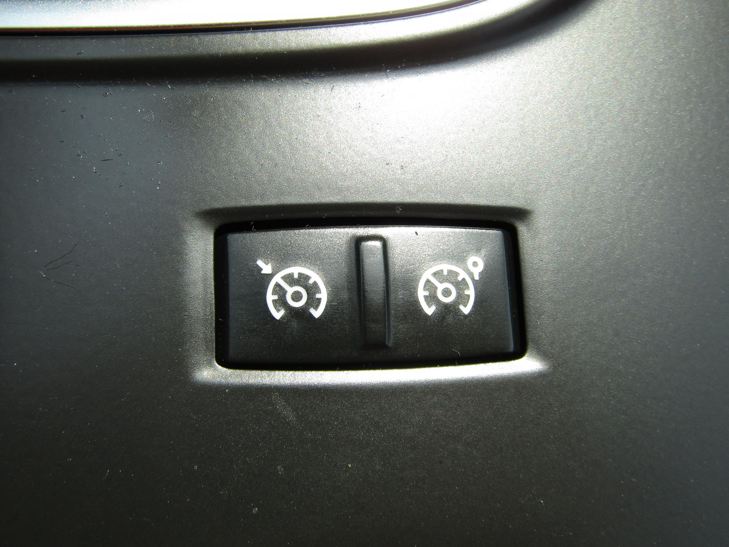 Renault Mégane, 2016 - pohled č. 17