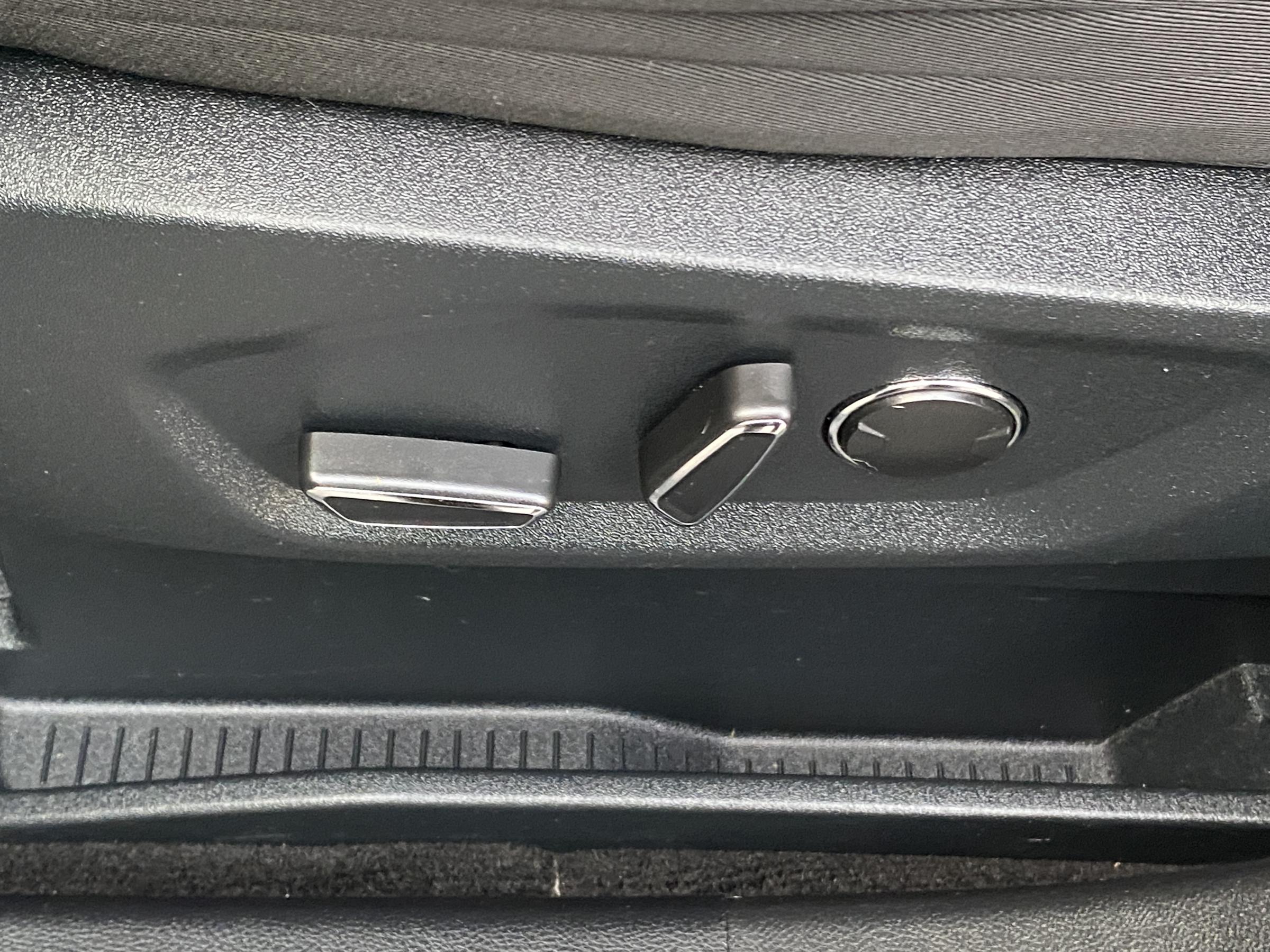 Ford S-MAX, 2019 - pohled č. 14