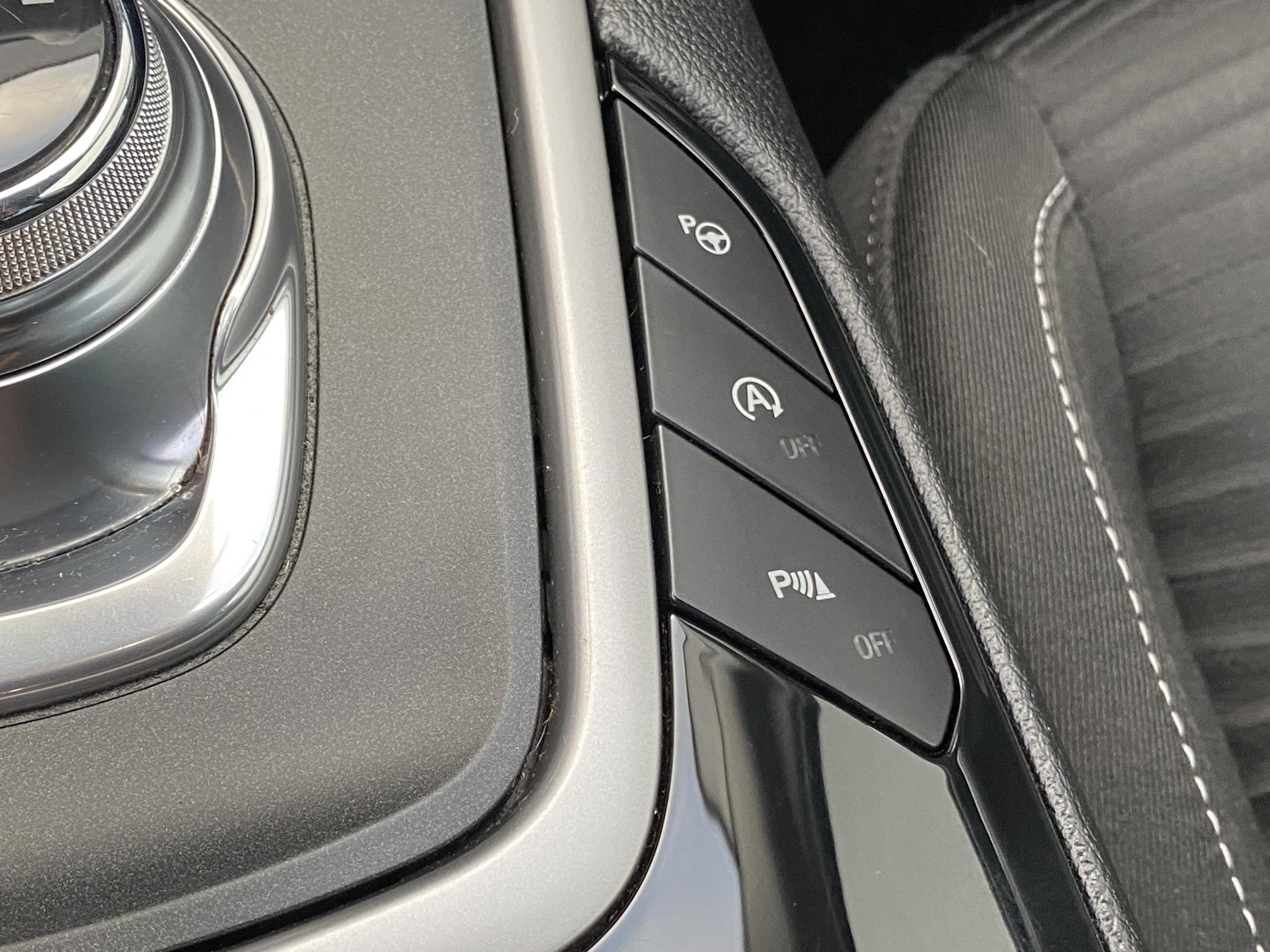 Ford S-MAX, 2019 - pohled č. 19