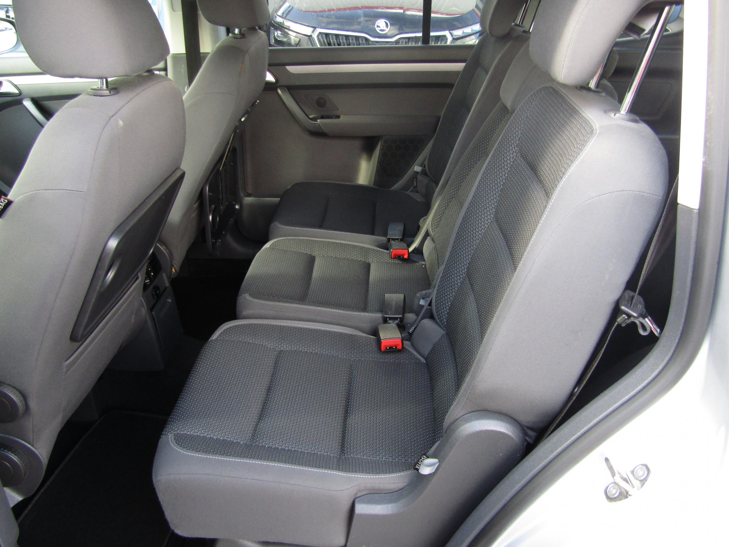 Volkswagen Touran, 2010 - pohled č. 10